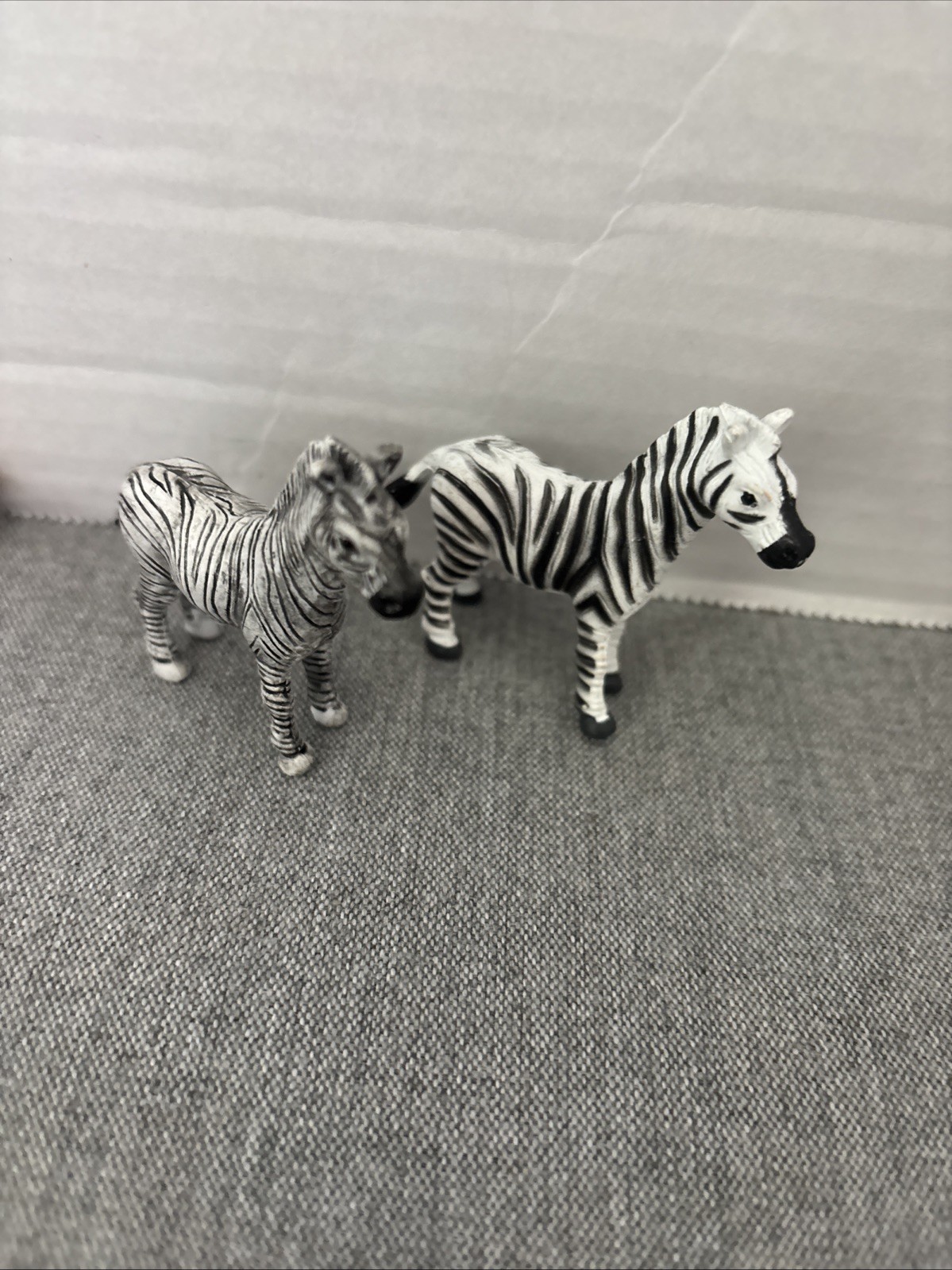 LOT of 18 miniature mini Wild Animals toys Giraffe Zebra Hippo Ape Elephant