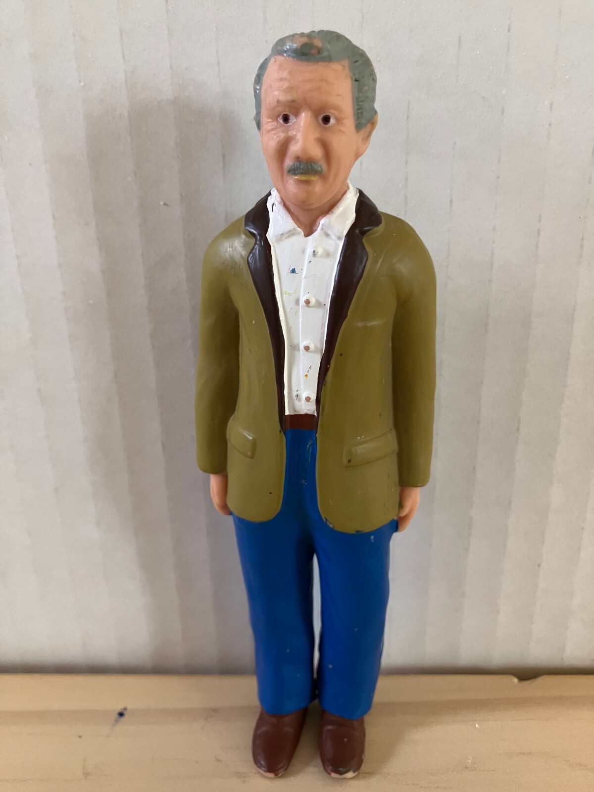 Lakeshore Family & Community Members Replacement Figure 5″
