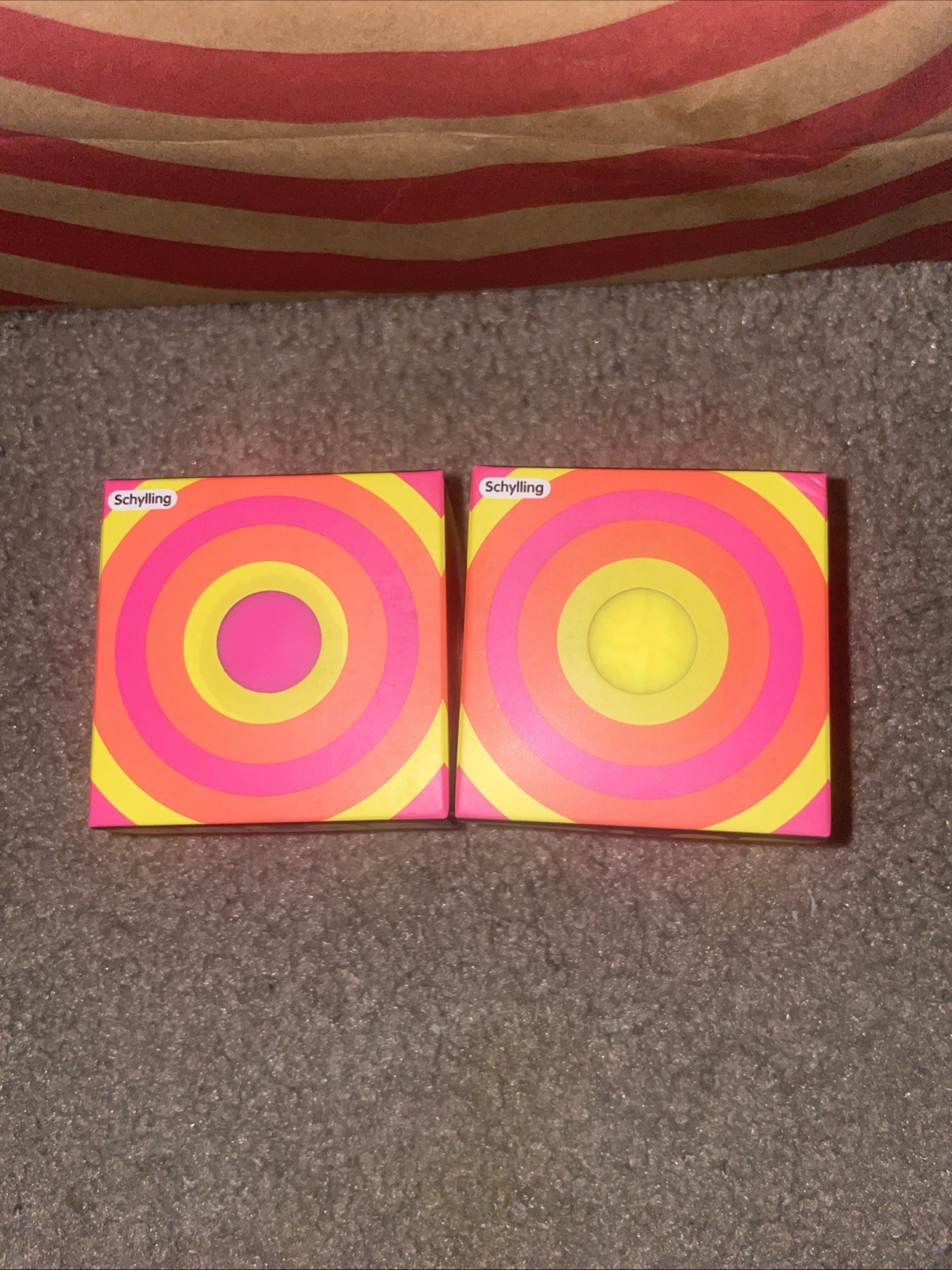 NeeDoh Color Change Lot of 2 Yellow And Pink