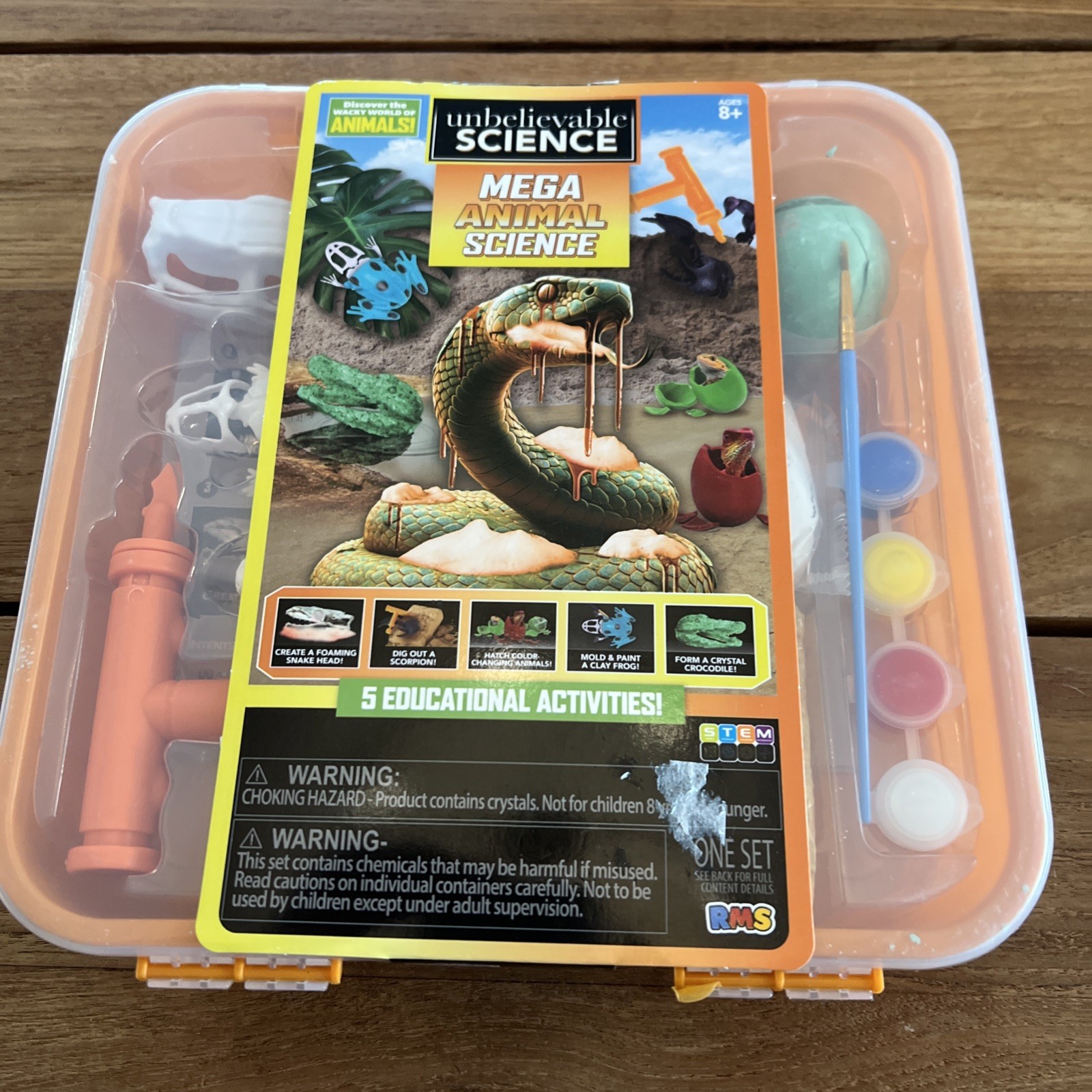 Unbelievable Science : Mega Animal Science 5 Activities In Plastic Case. A2