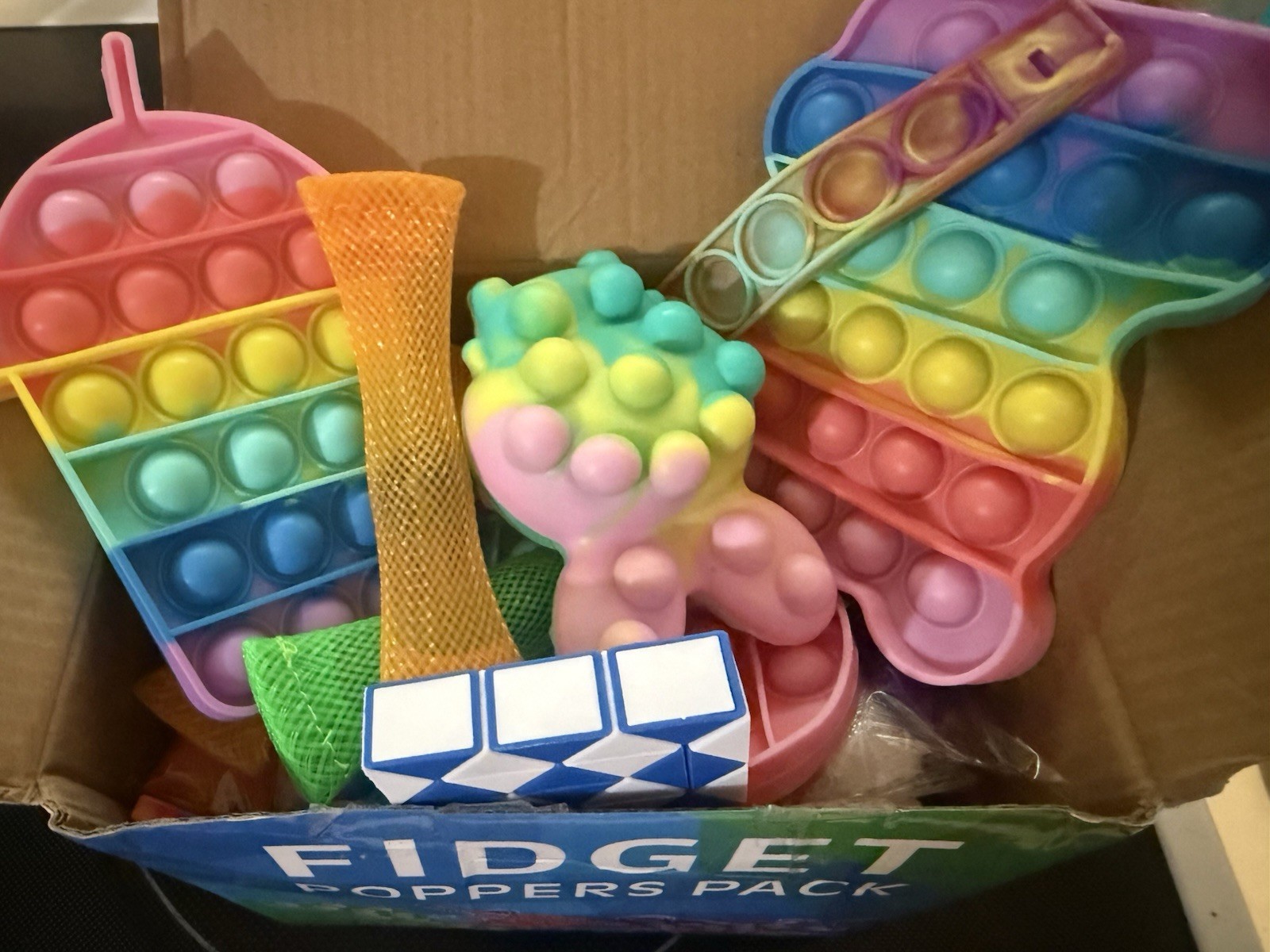 Fidget sensory Popper Set, Rainbow Pop It Unicorn Assorted Shapes 75 pcs