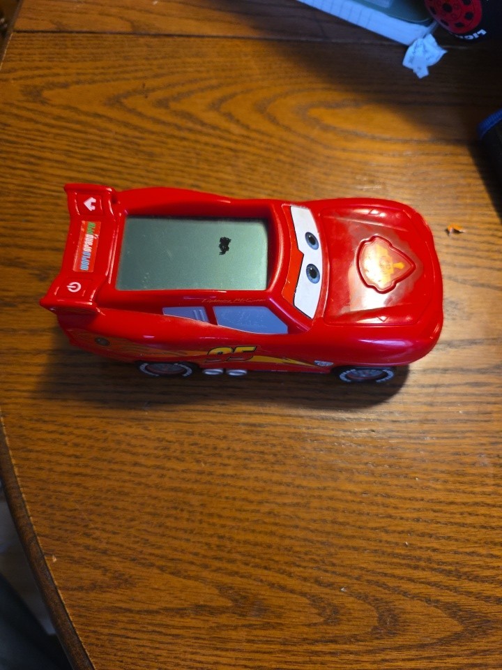 VTech Disney Pixar Cars 2 Lightning McQueen Learn & Go Handheld Console
