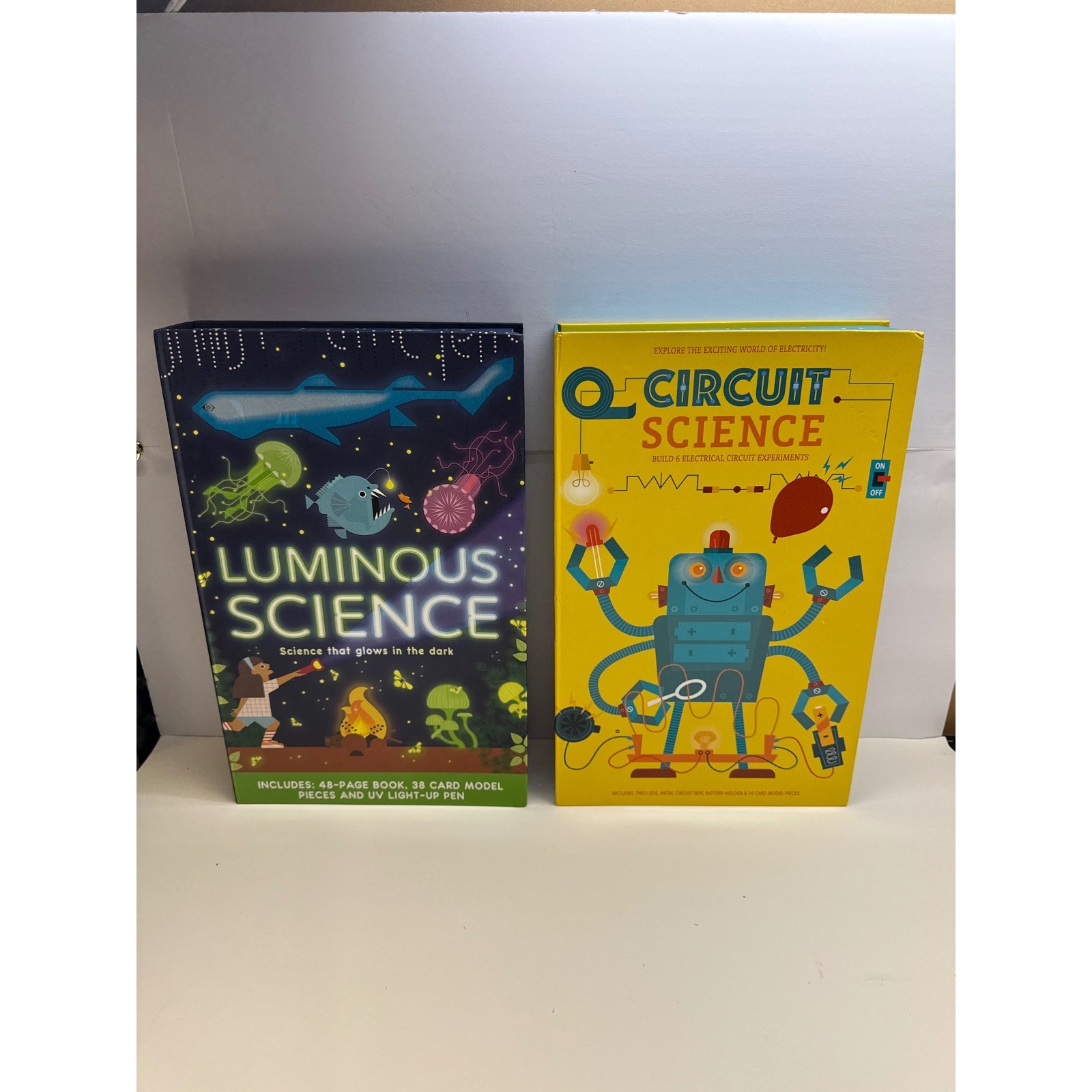 Quarto Group STEM Science Activity Kit Luminous Science & Circuit Science Books