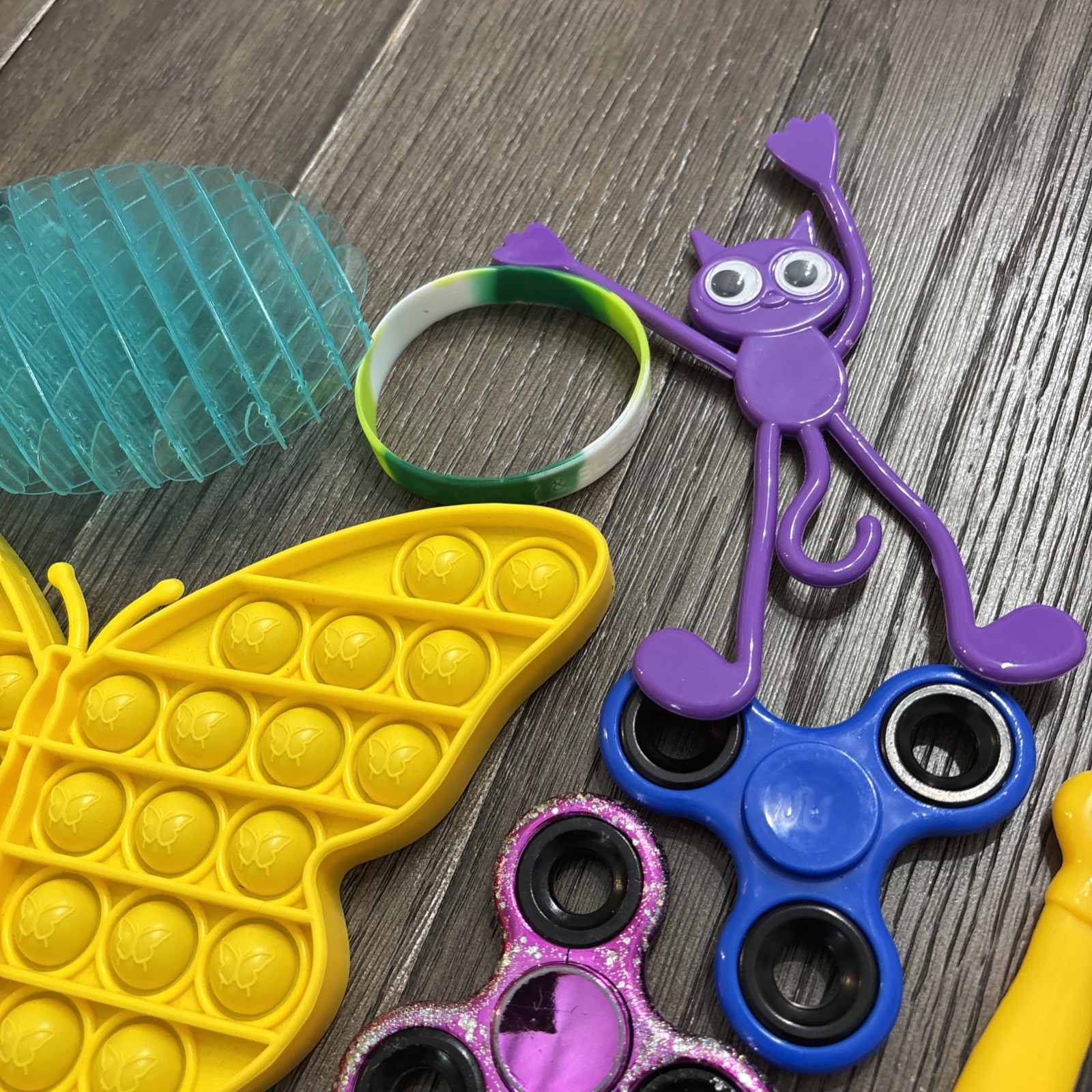Pop It’s , 4 Fidget Spinners, Bracelet, Other Fidget Toys. Sensory Toys