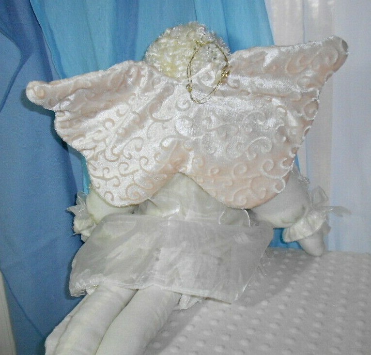 GORGEOUS CREAM & GOLD FLAT BOTTOMED ANGEL 33′ HIGH VELVET PINK WINGS# 6013