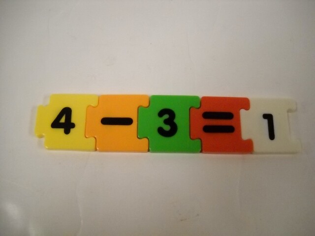 Learning Resources Link ‘N Count Magnetic Numbers 25 Piece Set Rare Very Nice!