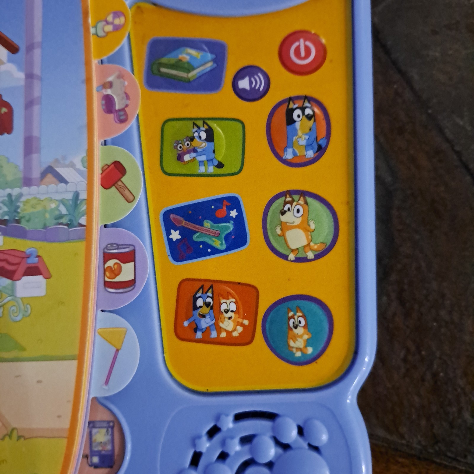 VTech «Bluey’s Book of Games» Interactive Pretend-Play Book for Preschoolers.
