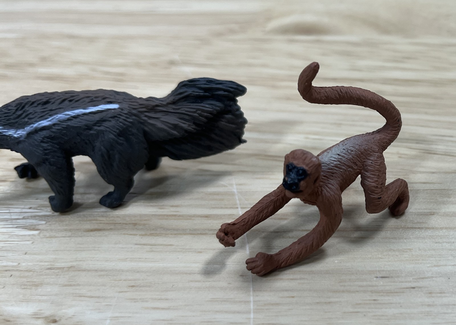 Safari Ltd – Spider Monkey – Pig – Anteater – Beaver- Figurine Toy – Lot Of 4