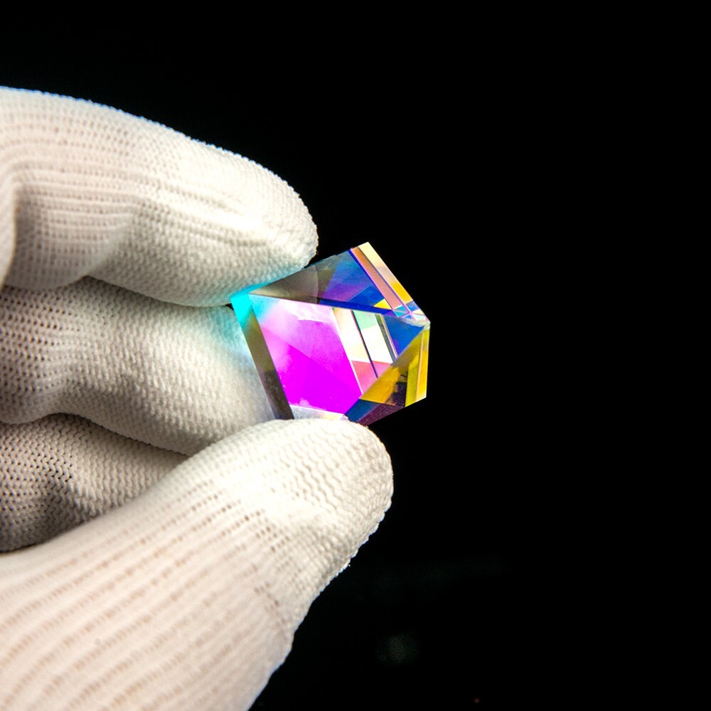 20Mm Rainbow Optical Glass Crystal Pyramid Prism Synchromatic Prism Sciences