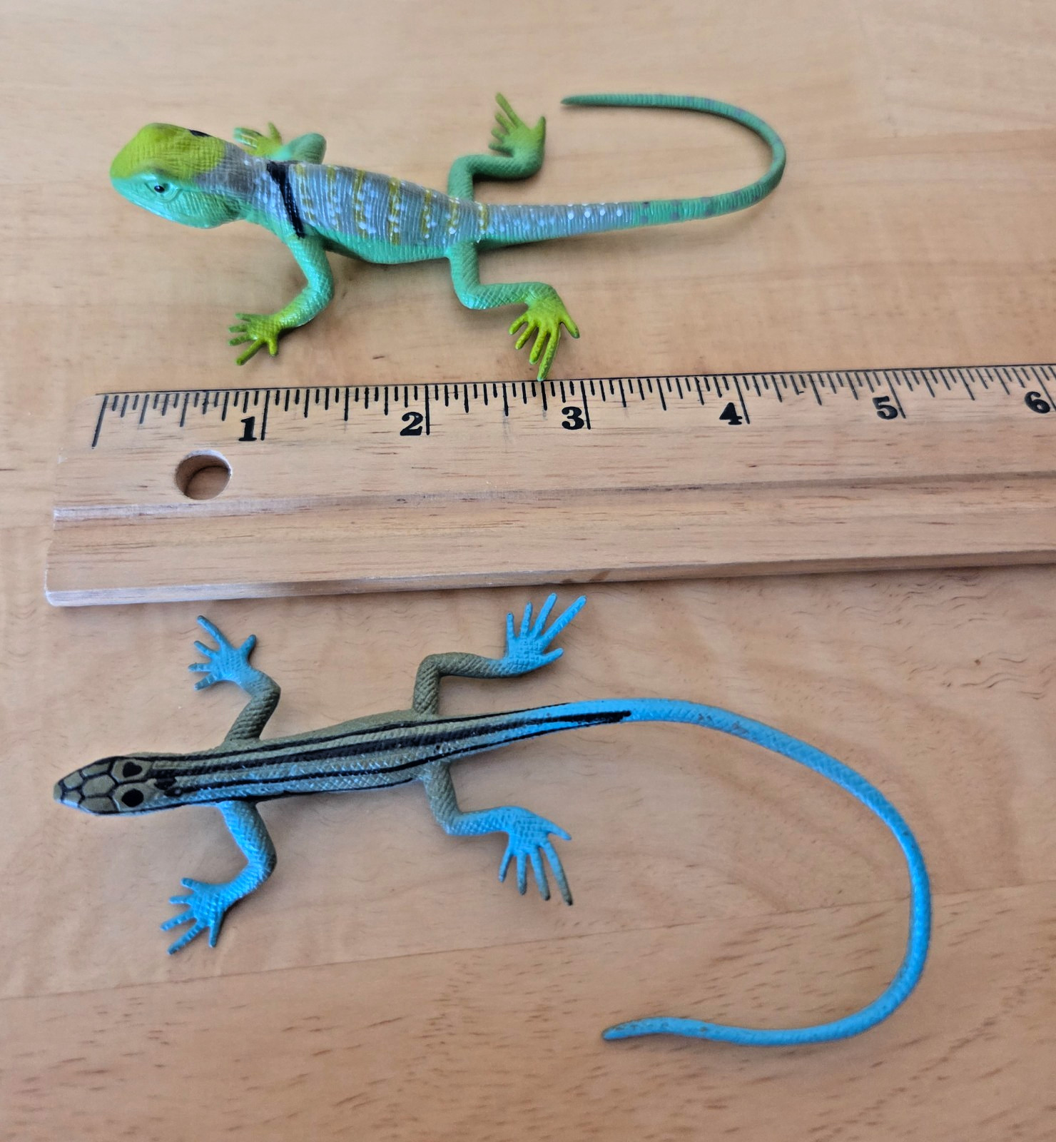 Lot of 7 PVC Plastic Rubber Toy Figure Lizards