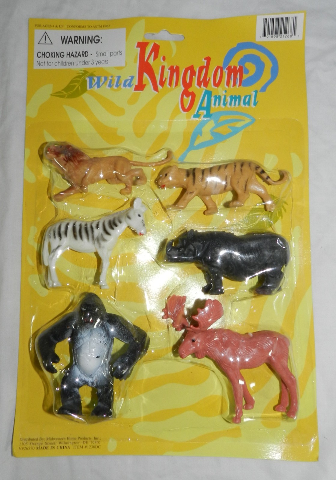 Lot of 11 New in Package Wild Kingdom Plastic Animals – Rhino, Giraffe, Moose, E