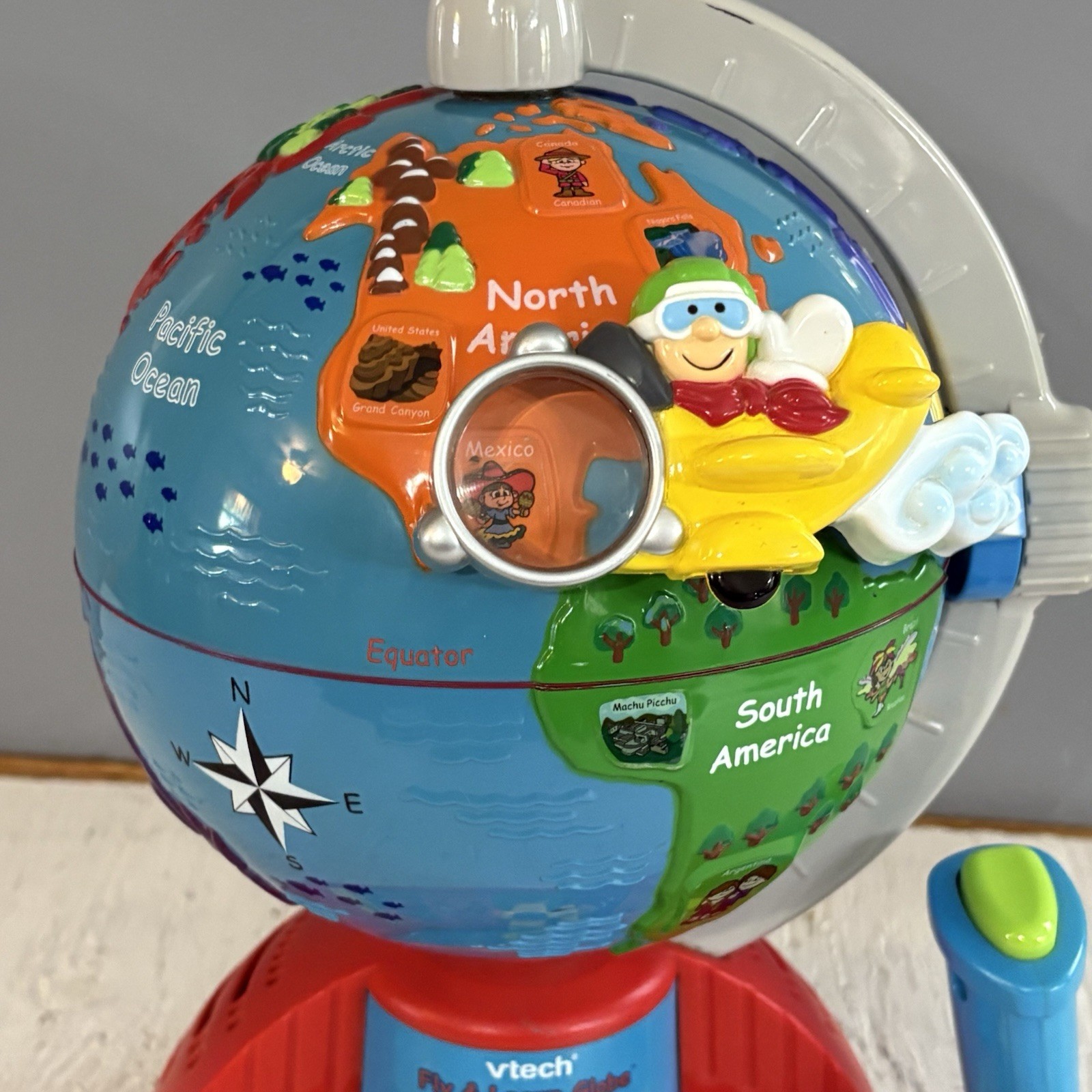 V-Tech Vintage Fly And Learn Talking Globe Educational Toy creates hours of Fun