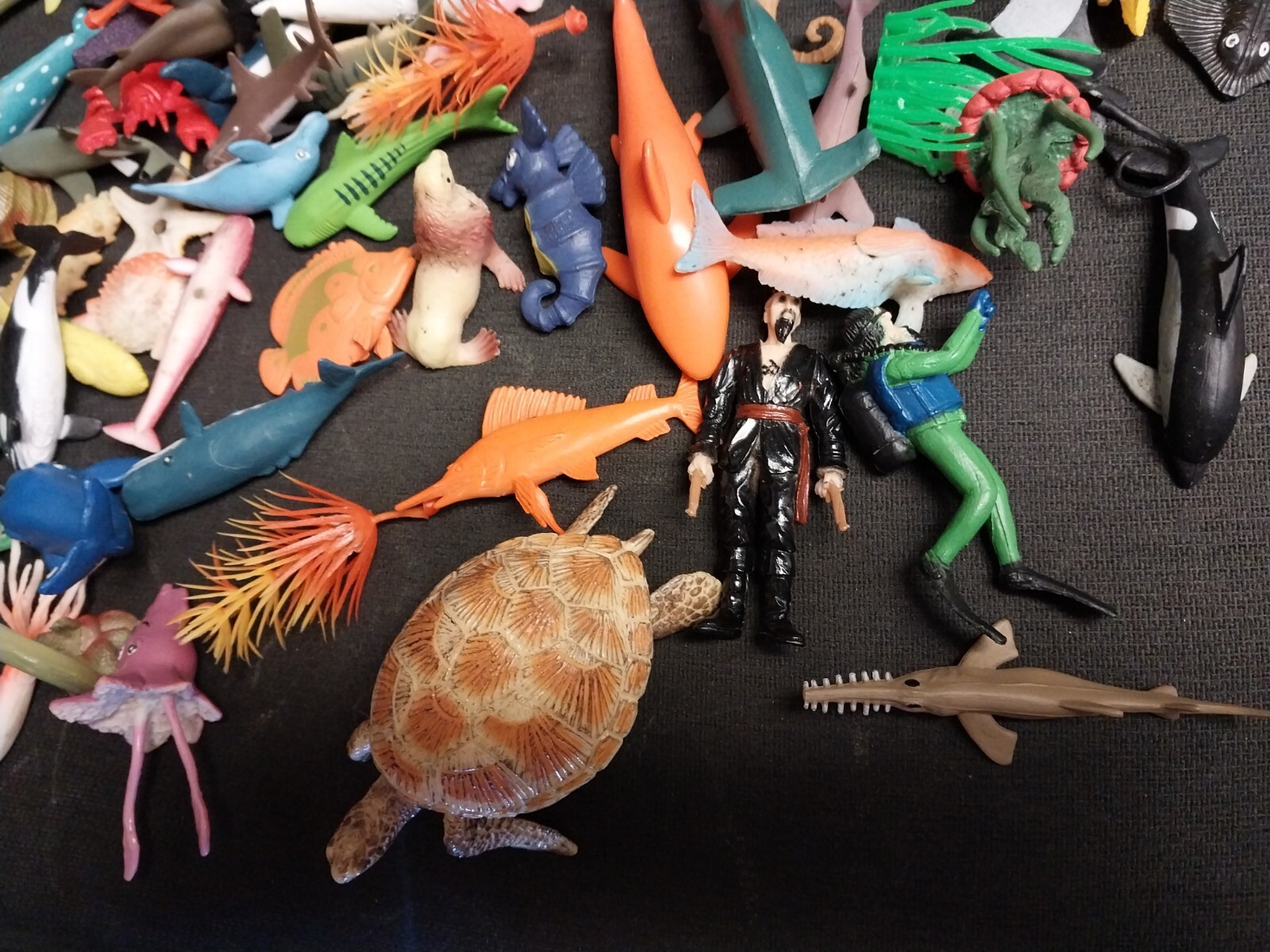 K&M Shark Toy Figure Lot of 100 plus Ocean Figurines Hammer Starfish squid