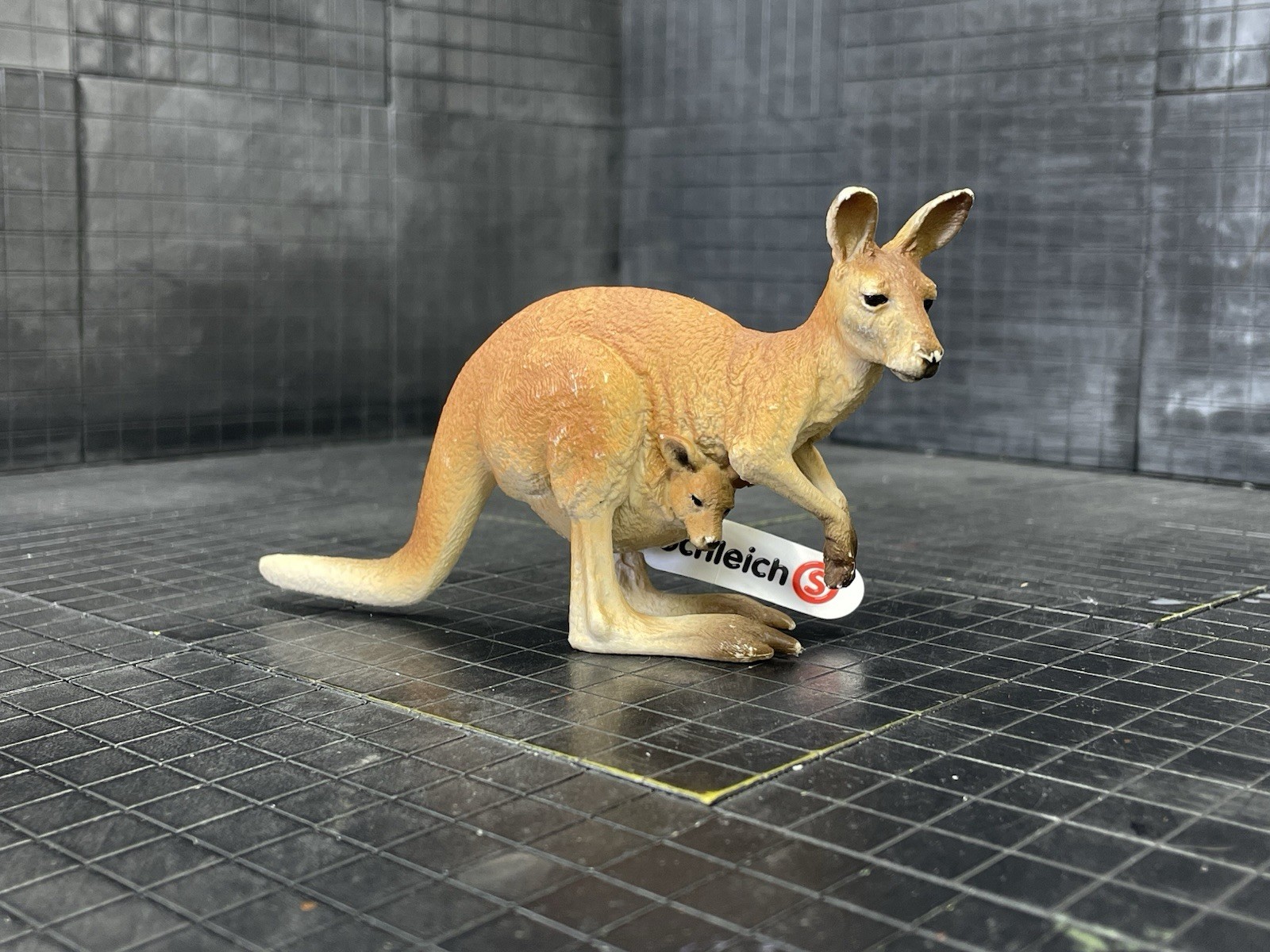 Kangaroo with Joey Wild Animal Plastic Toy Figure (4.5″ Long) Schleich 14756