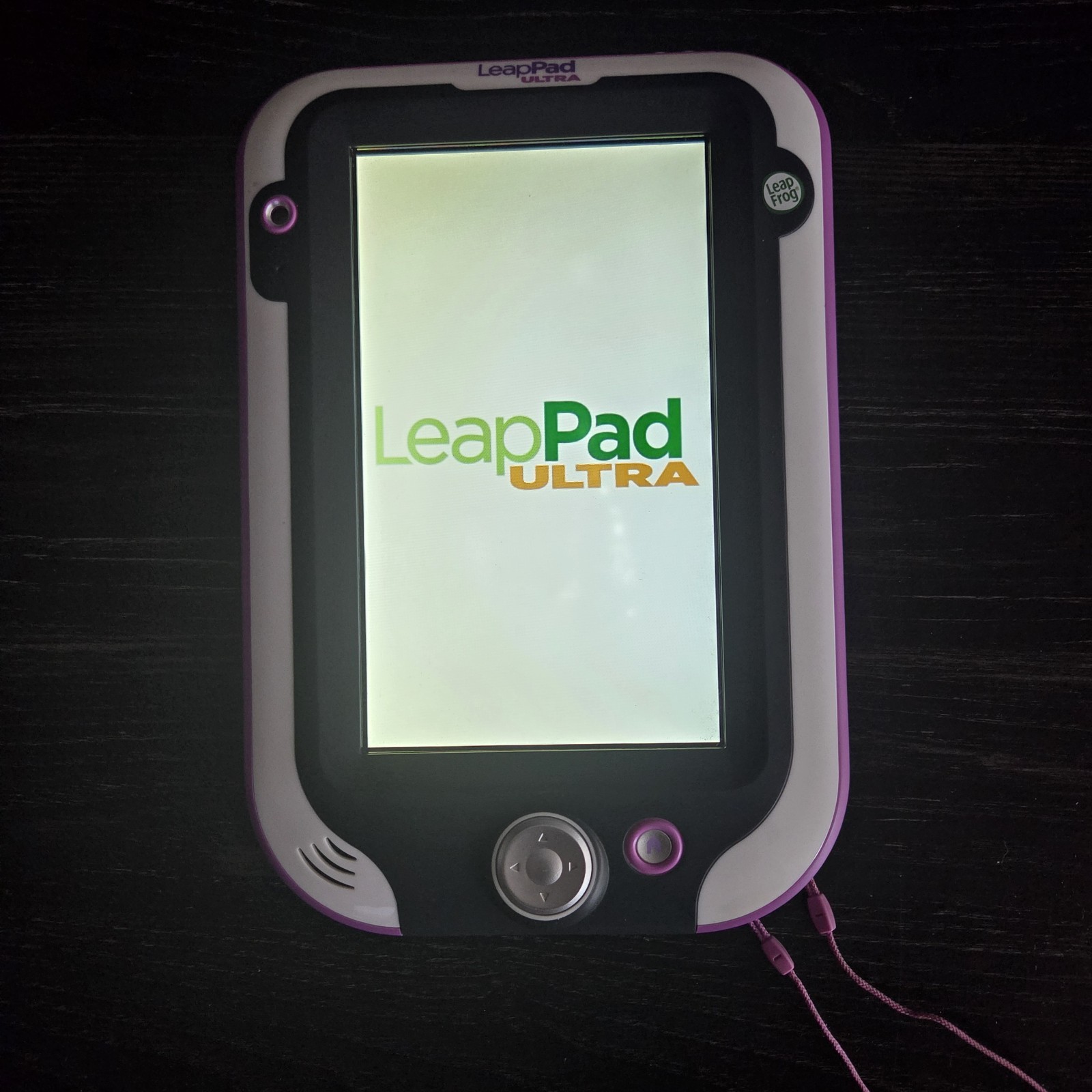 Leap Frog Leap Pad Ultra Kids Learning Tablet + Case & 8 Games READ DESCRIPTION!