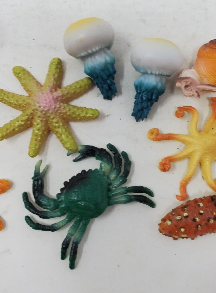 Lot of 1″-2″ Ocean Toy Figures Squid Jellyfish Starfish Plastic Play or Diorama