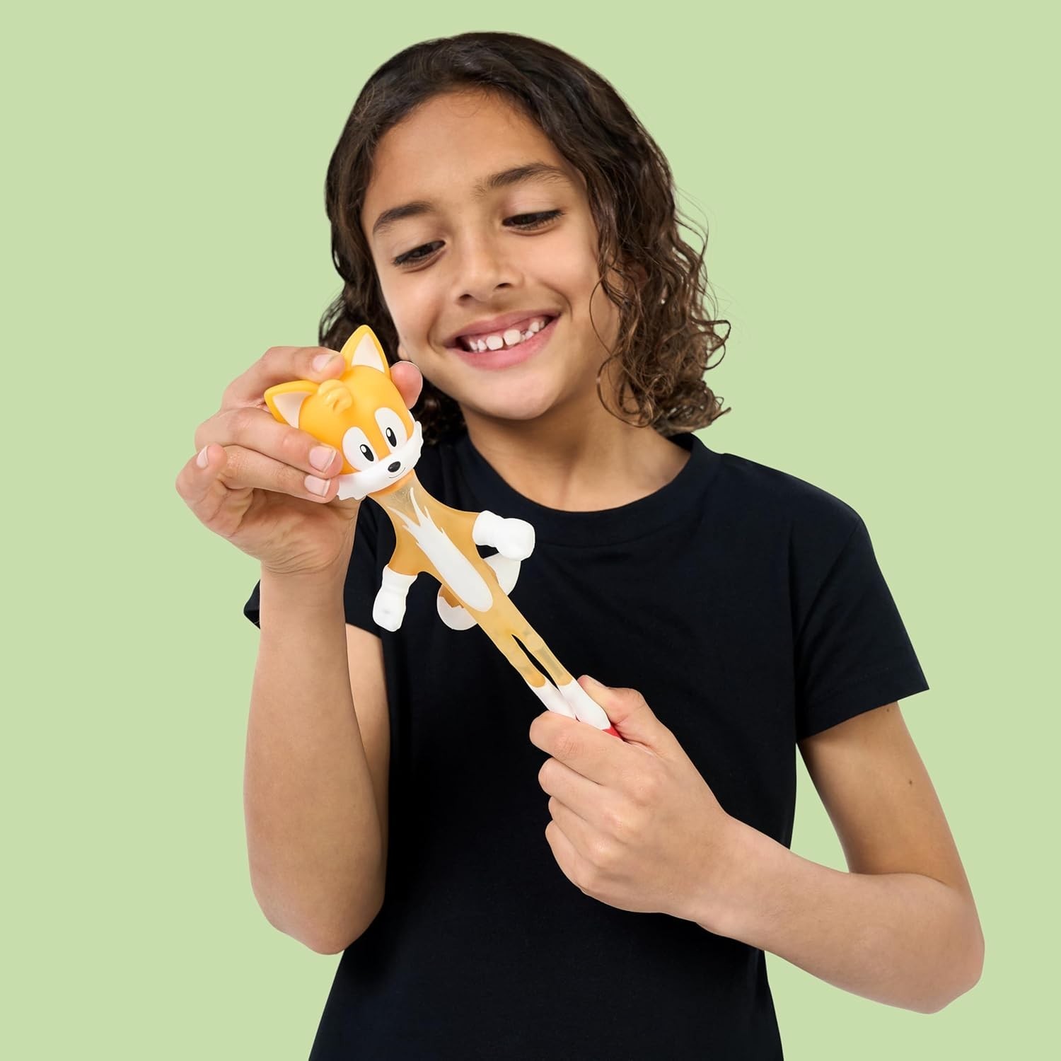 Stretch Surge Tails with Glow Surge – 16” Stretchy Glow-in-the-Dark Sonic Toy
