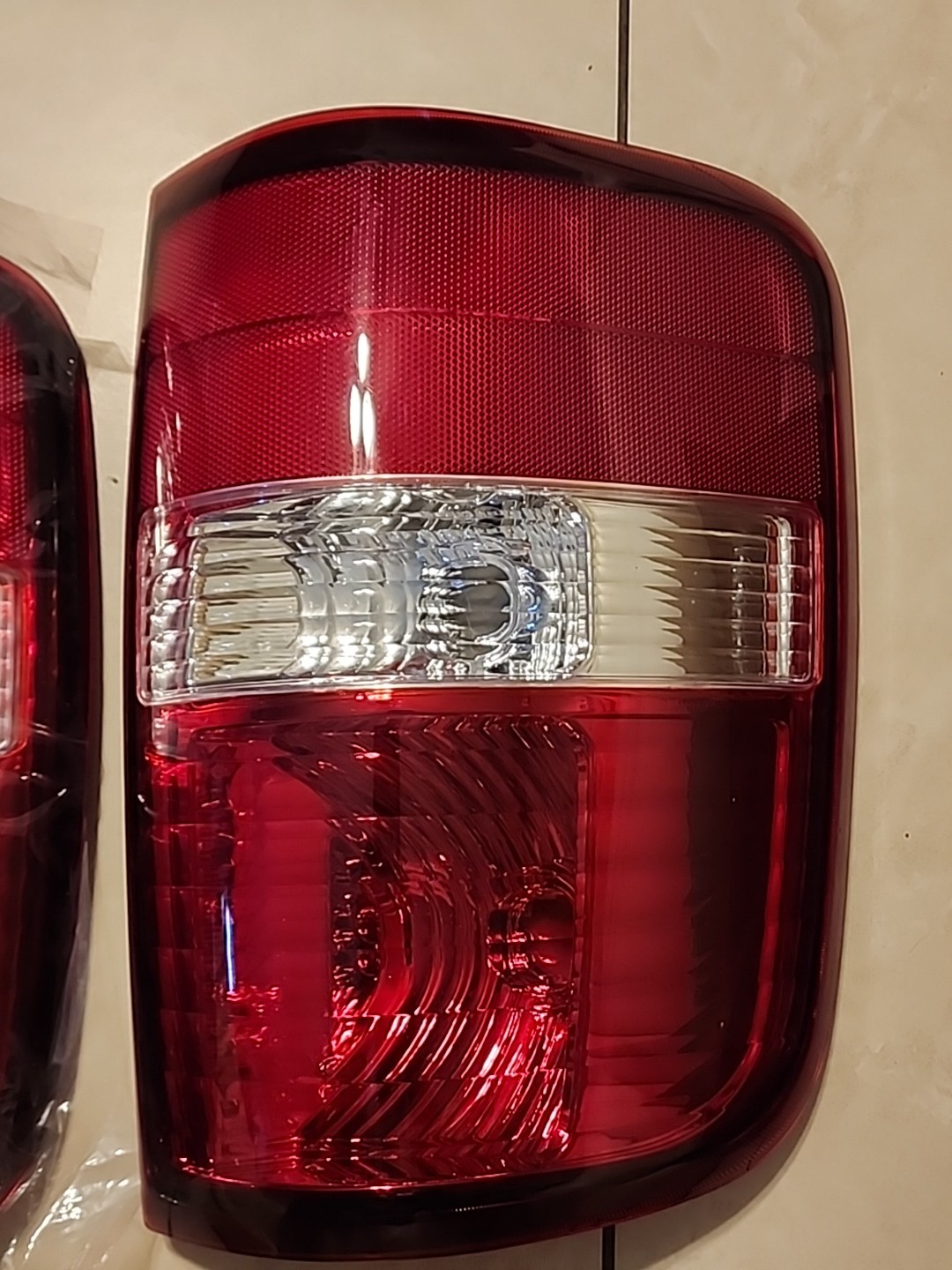 HECASA Right Tail Light Assembly Compatible with 2004-2008 Ford F150 Replacement