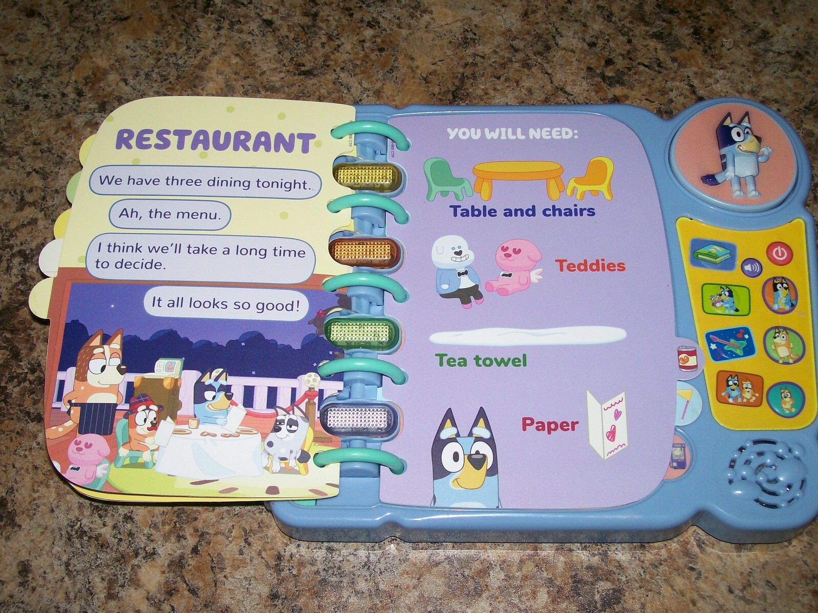 VTech 80-541200 Bluey Bluey’s Book of Games Plays Music, Lights Flash & Talks