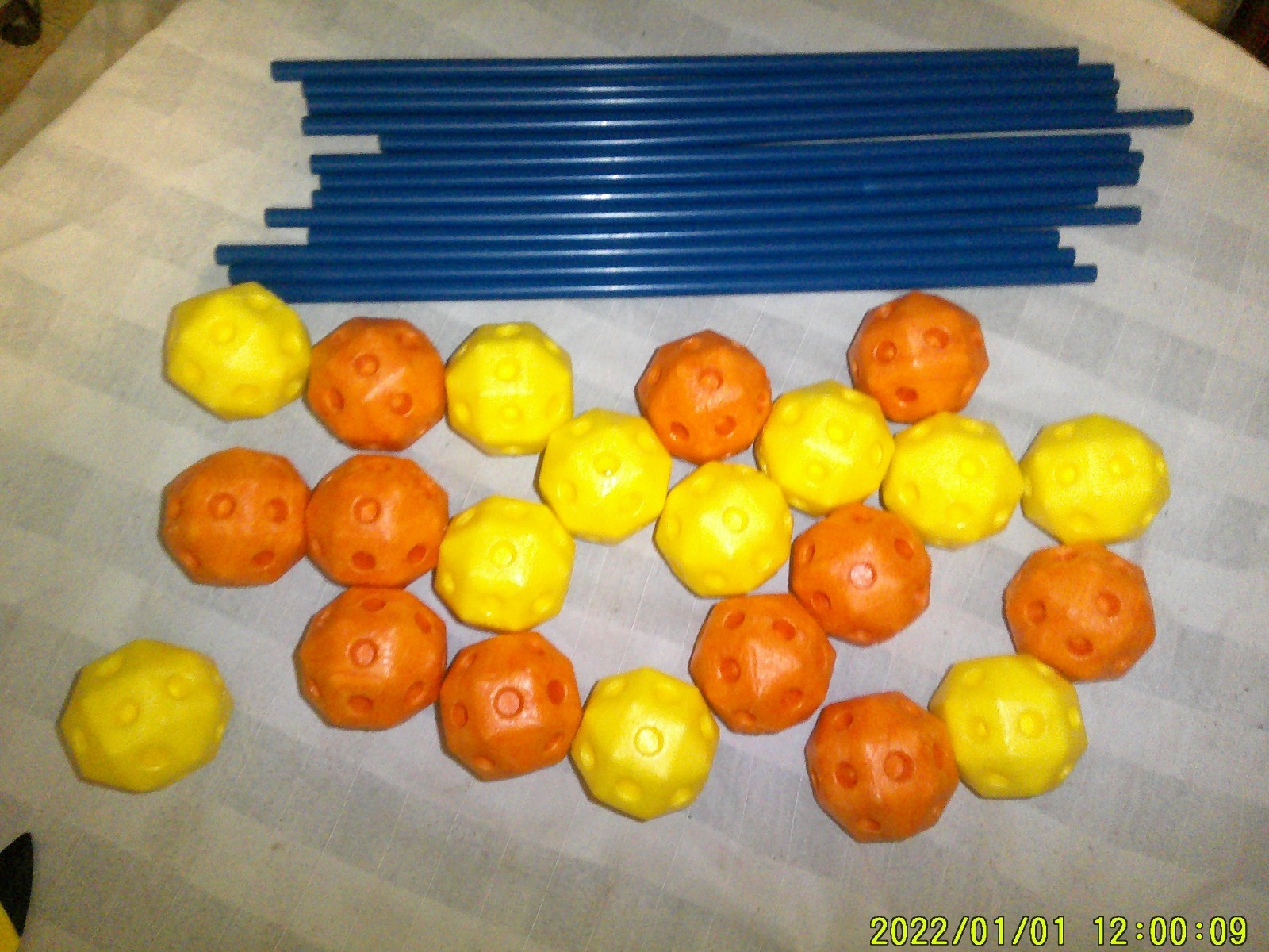 PLASTIC MOON ROCK LOOK SHAPES CONNECTOR TUBES ATOM SCIENCE LOOK TOY GAME