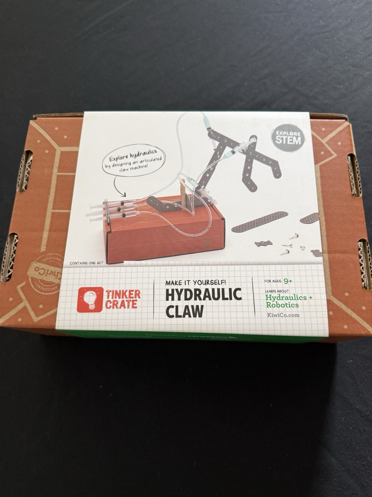 KiwiCo Maker Crate Hydraulic Claw: Build Your Own Robot Kit, NIB