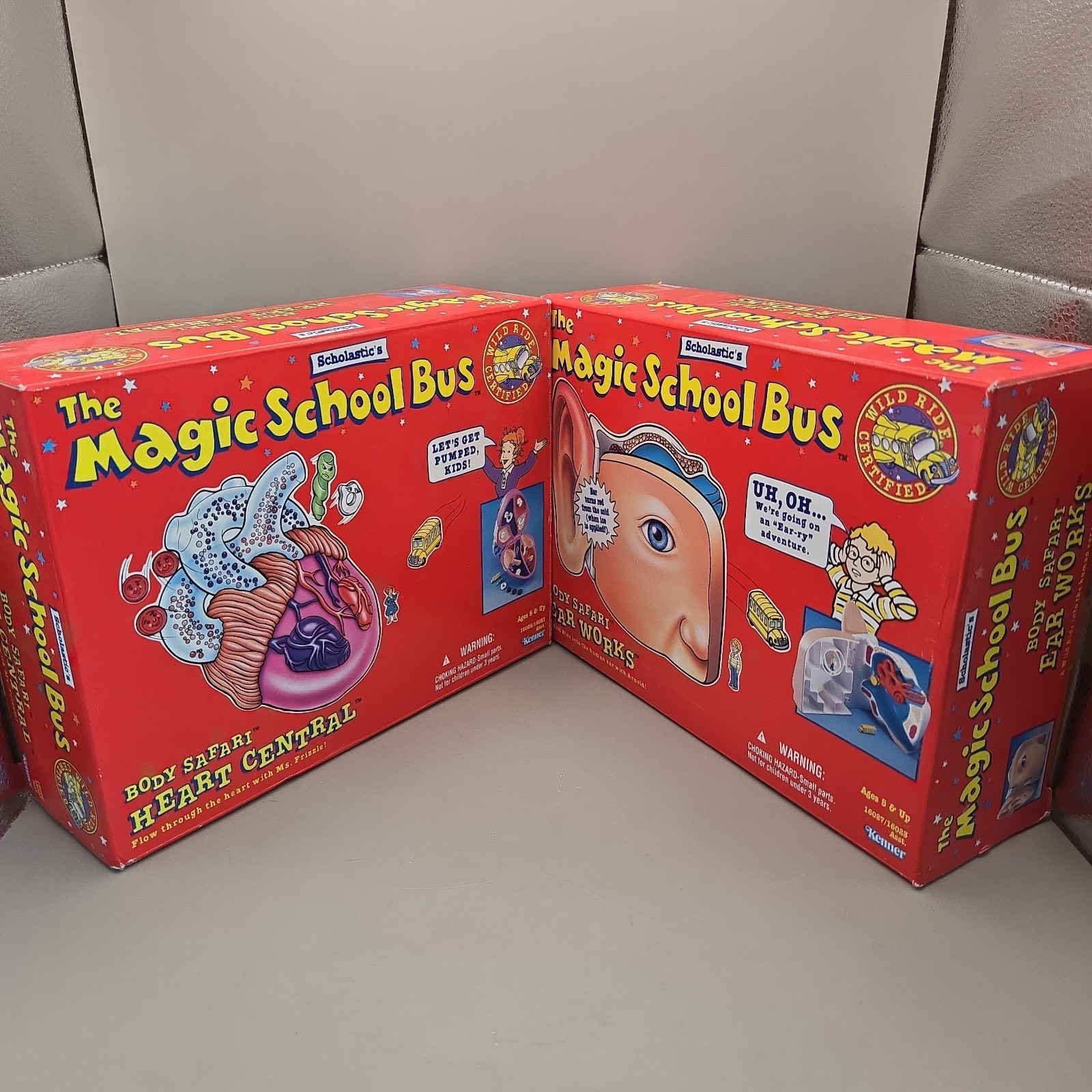 Pair (2) NEW Sealed Magic School Bus Body Safari- Heart Central, Ear Works