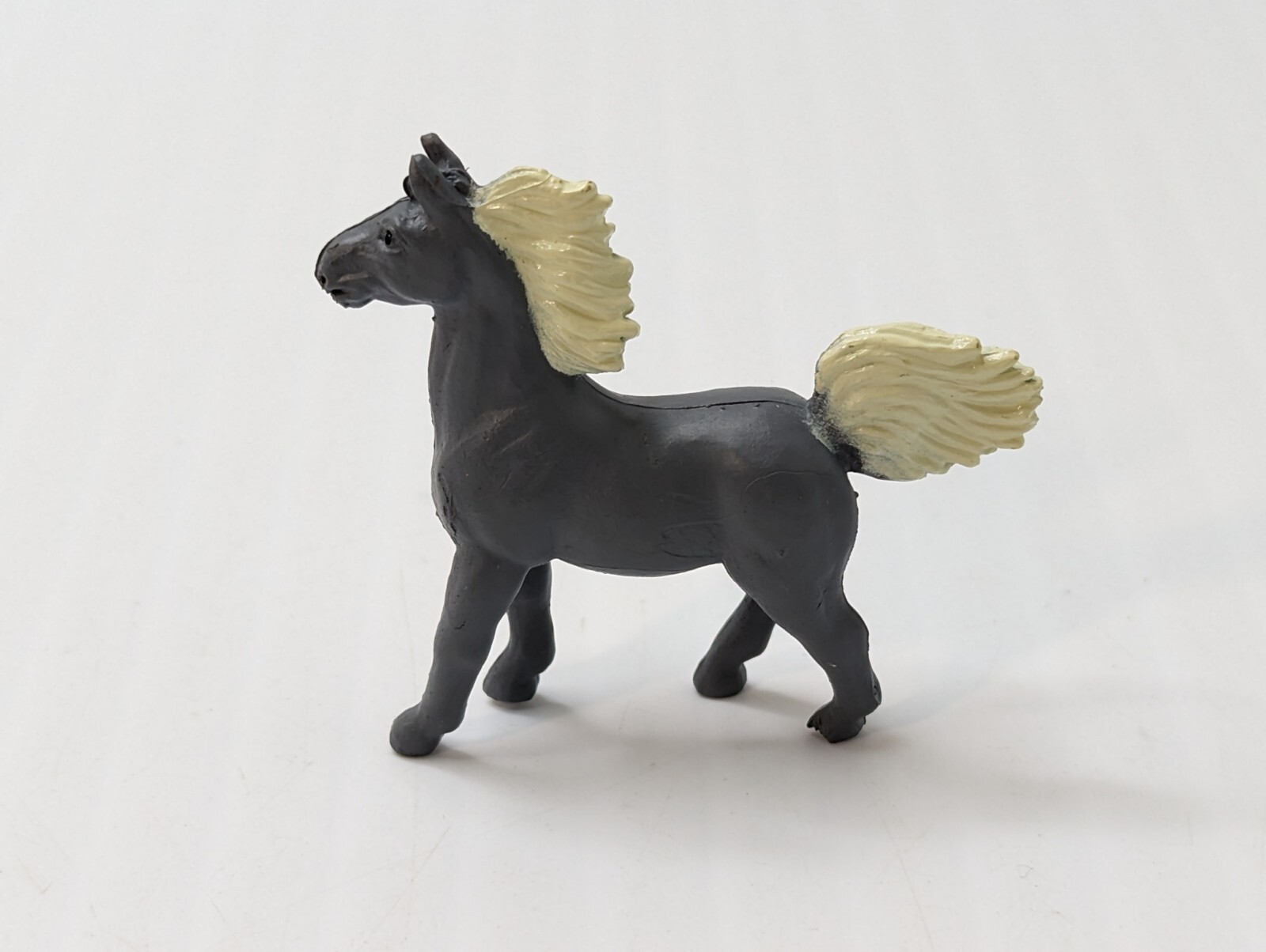 Safari Ltd Gray Horse White Mane & Tail Figure Mini Miniature 2” RARE Ships Free