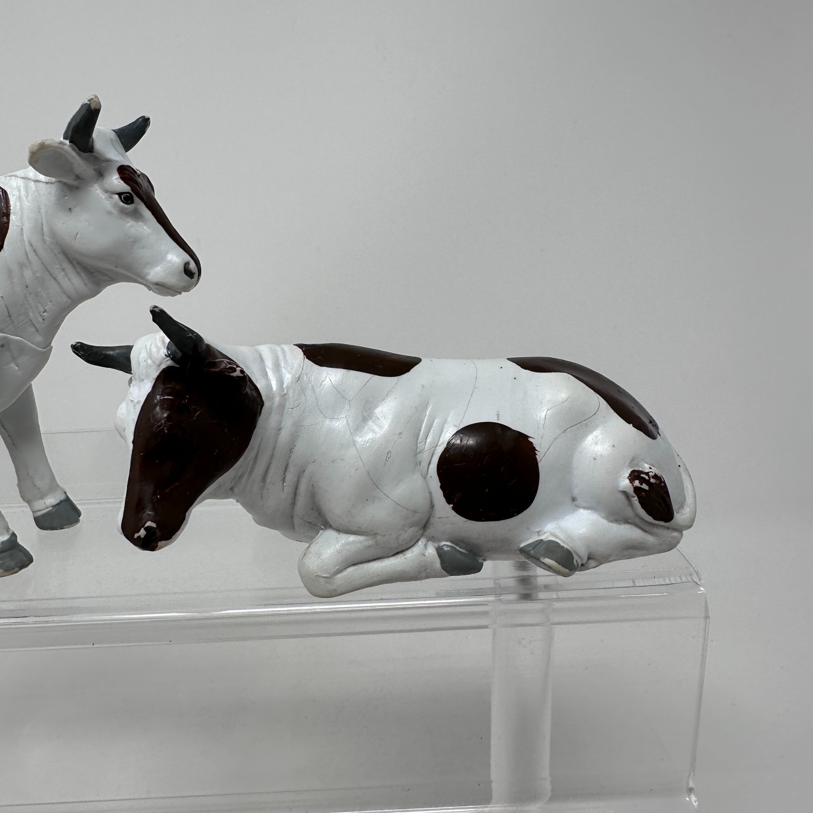 AAA Cow Bull Figures Lot Brown White Farm Animal Male Female Figurine 2007 5.5″