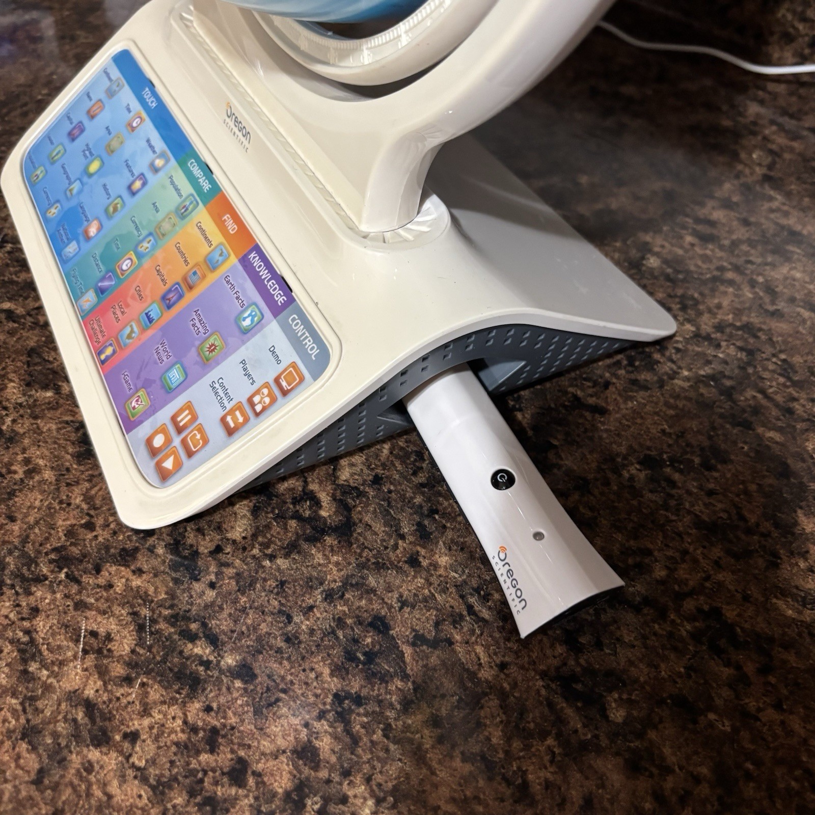 Oregon Scientific Smart Globe Infinity Interactive Learning Globe & Pen WORKS!