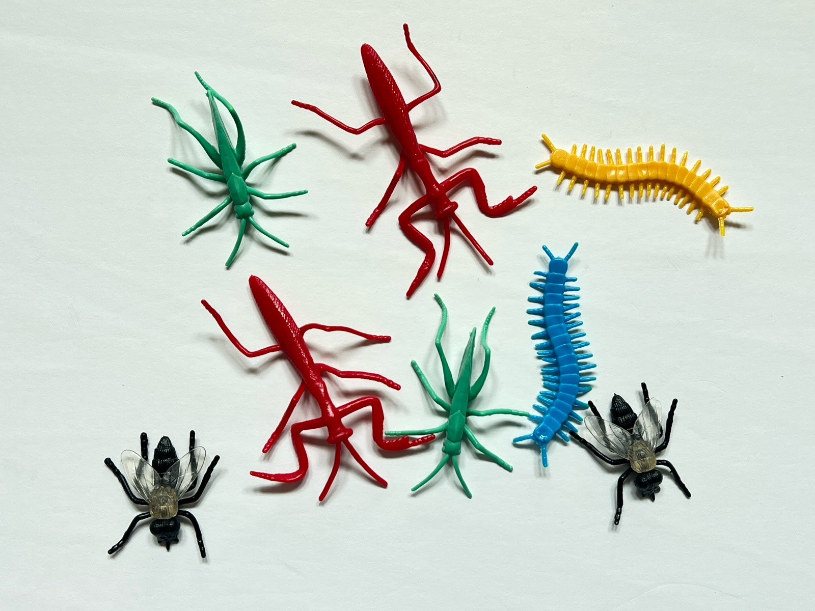 Lot of 8 Insect Figures Grasshoppers Flys Centipede More 3″ Greenbriar