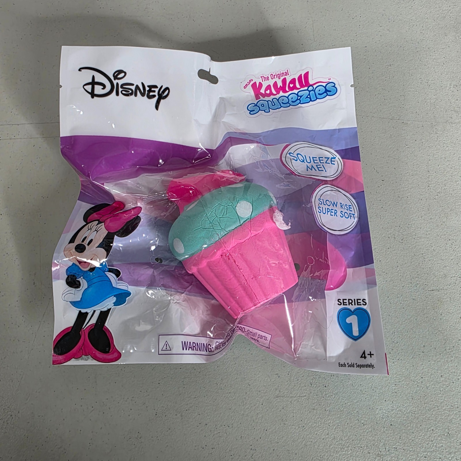 Disney Minnie Mouse Cupcake Squeezies – Kawaii Series 1 – Just Play Toys – New