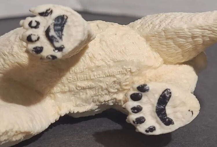 Polar Bear 2008 Safari Ltd. Miami, FL Educational Animal Figurine Pre-Owned