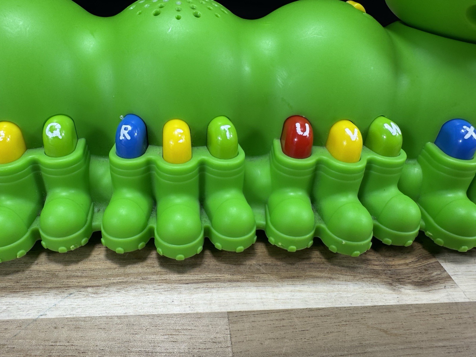 ✅Leap Frog Alphabet Pal Caterpillar With Sounds Learn ABC Colors Pull Toy Lights
