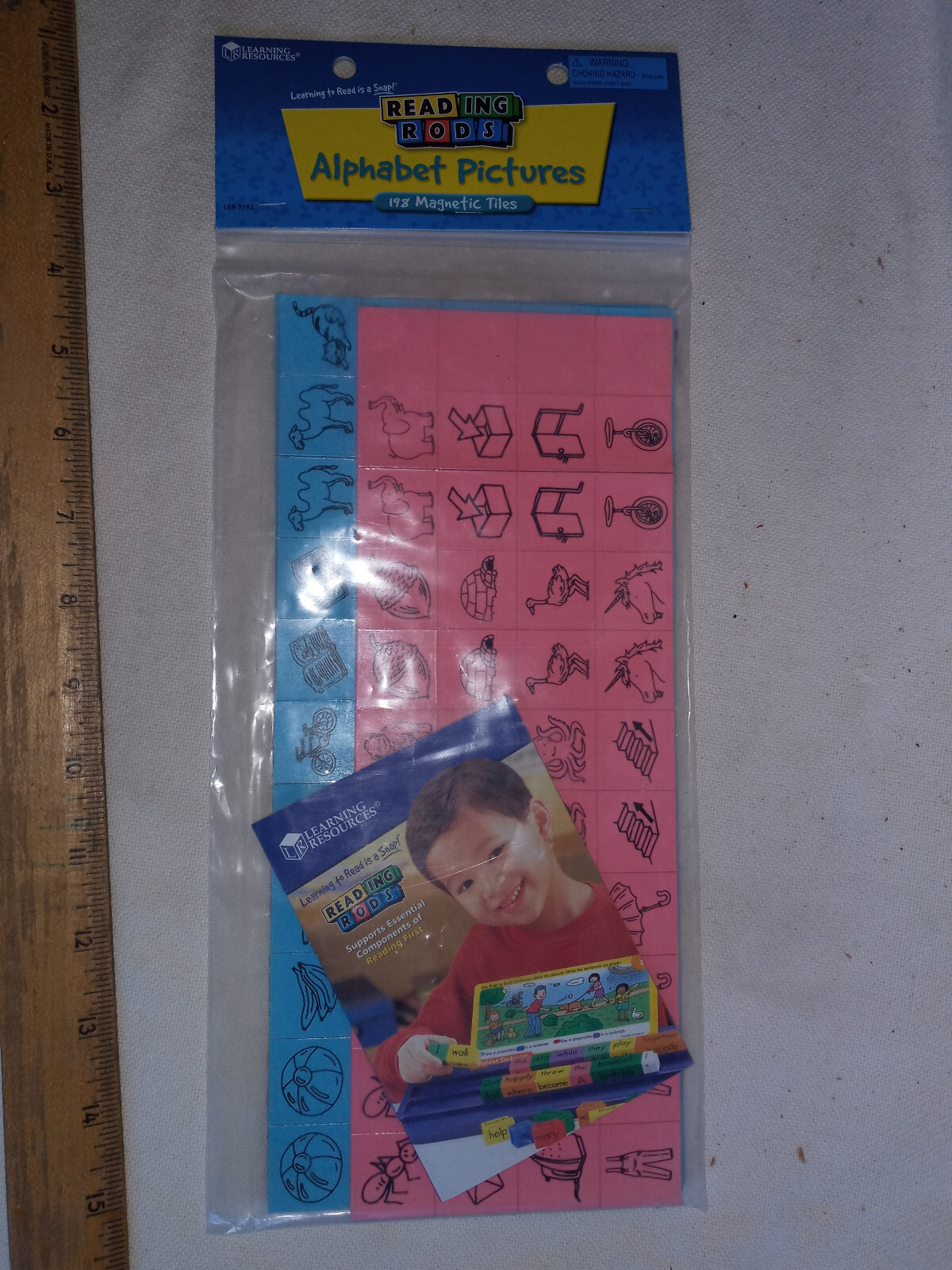 Learning Resource 198 Magnetic Alphabet Pictures NIB READ Teacher Resource