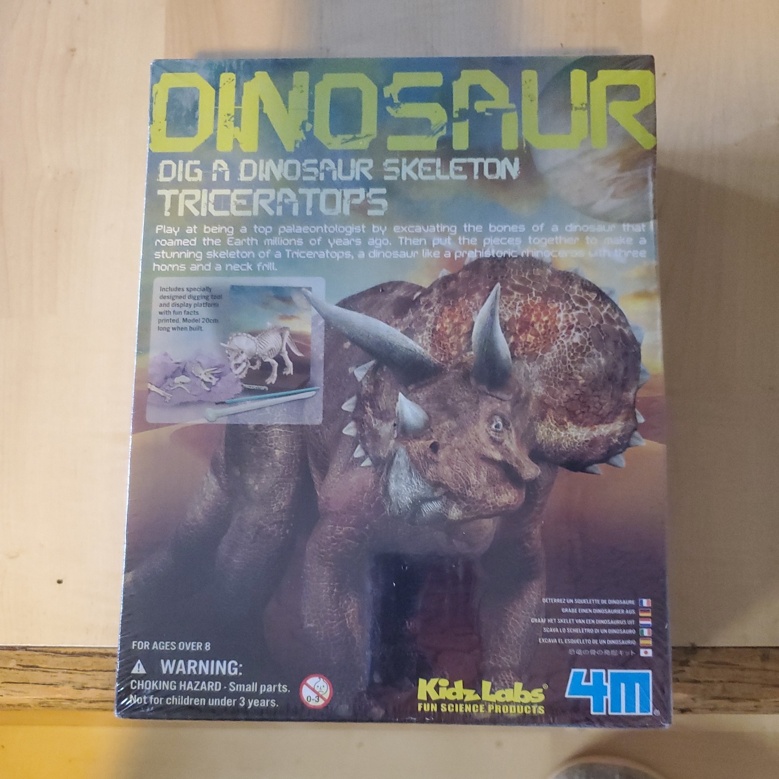Dig a Dinosaur Skeleton Triceratops Kidz Labs Toysmith Science Kit Prehistoric
