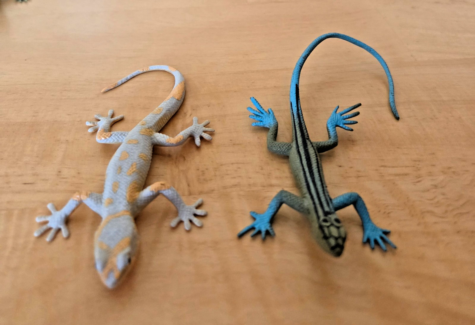 Lot of 7 PVC Plastic Rubber Toy Figure Lizards