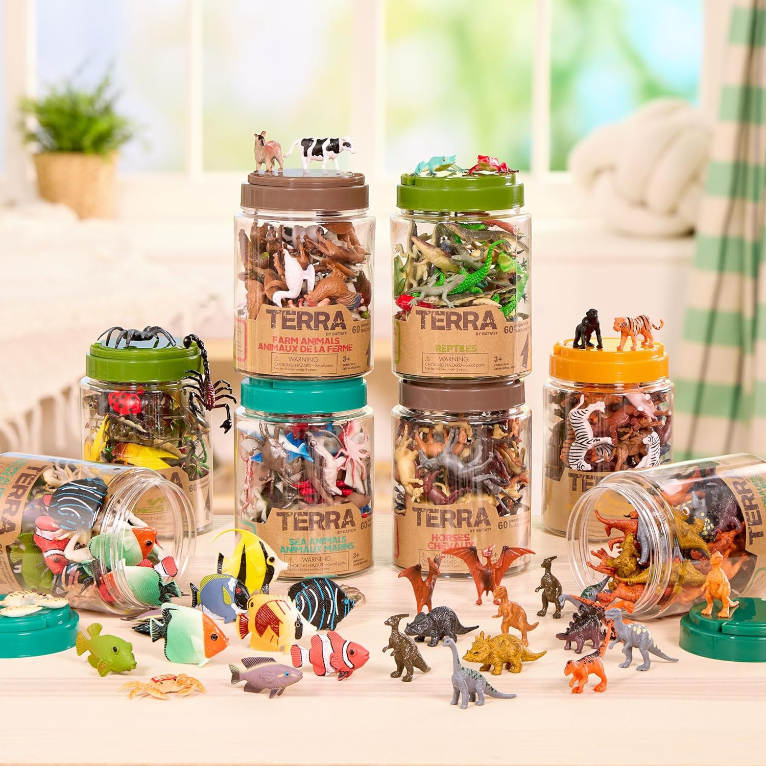 – 60Pcs Insects & Bugs Toy Tube – Mini Plastic Creepy Crawly Animal Figurines fo