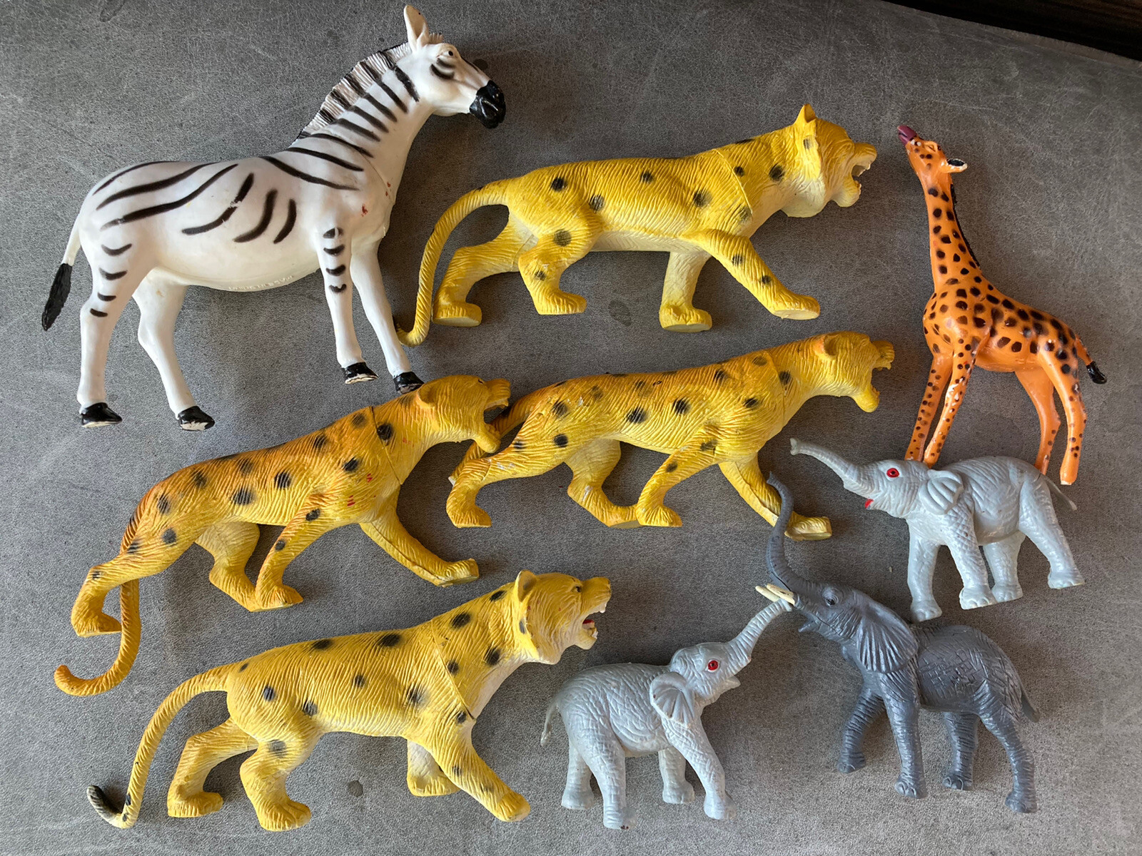 Lot of 9 African Safari Jungle Animals Hard Plastic Figures Toys elephant zebra