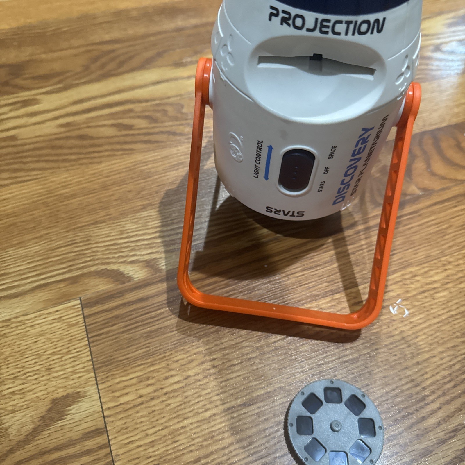 Discovery Kids Planetarium Projector with Rotating Stars, 1 Slide Planet Project