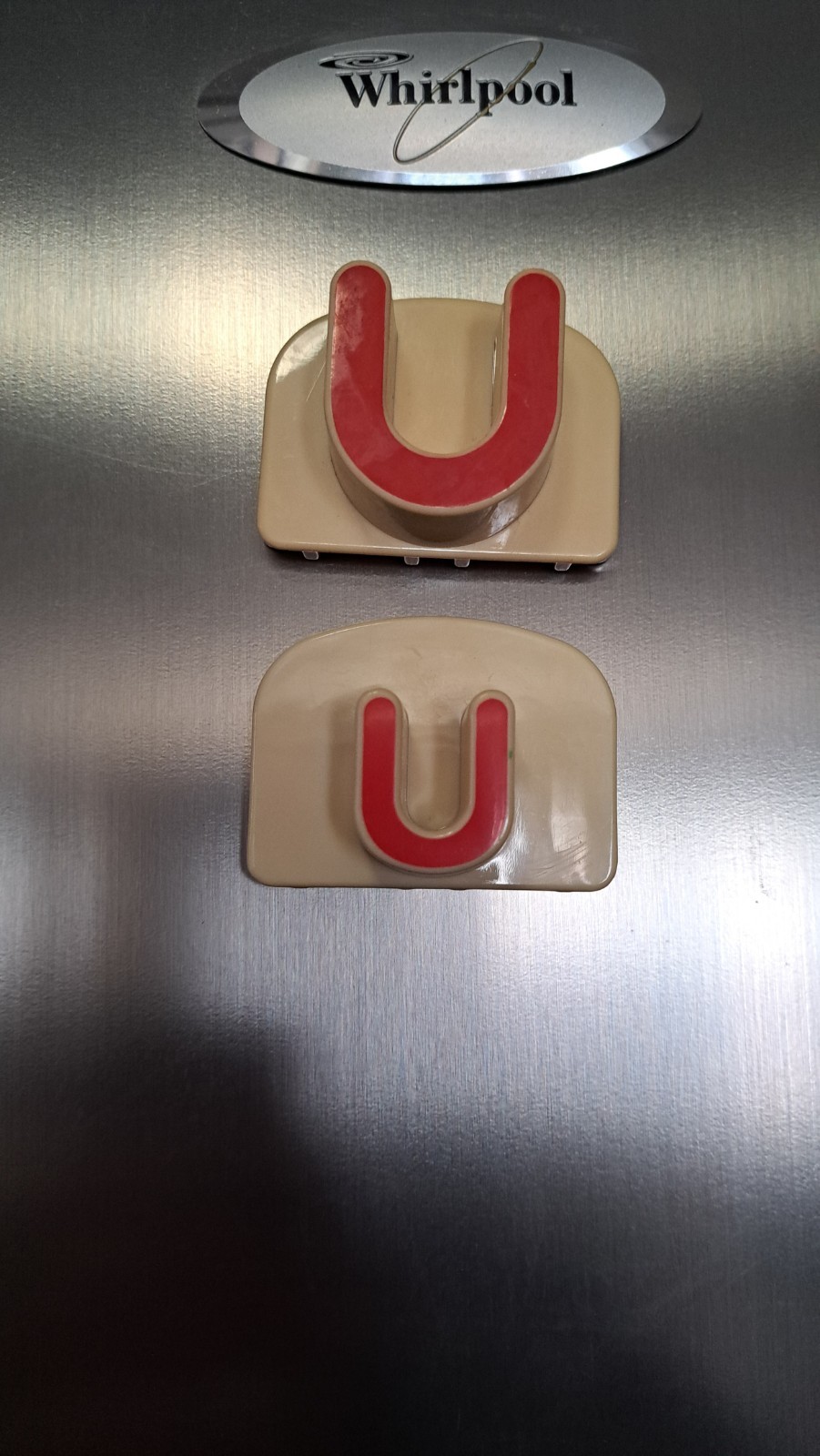 Replacement LeapFrog Fridge Magnetic Individual Letter Upper R Lower r Spanish