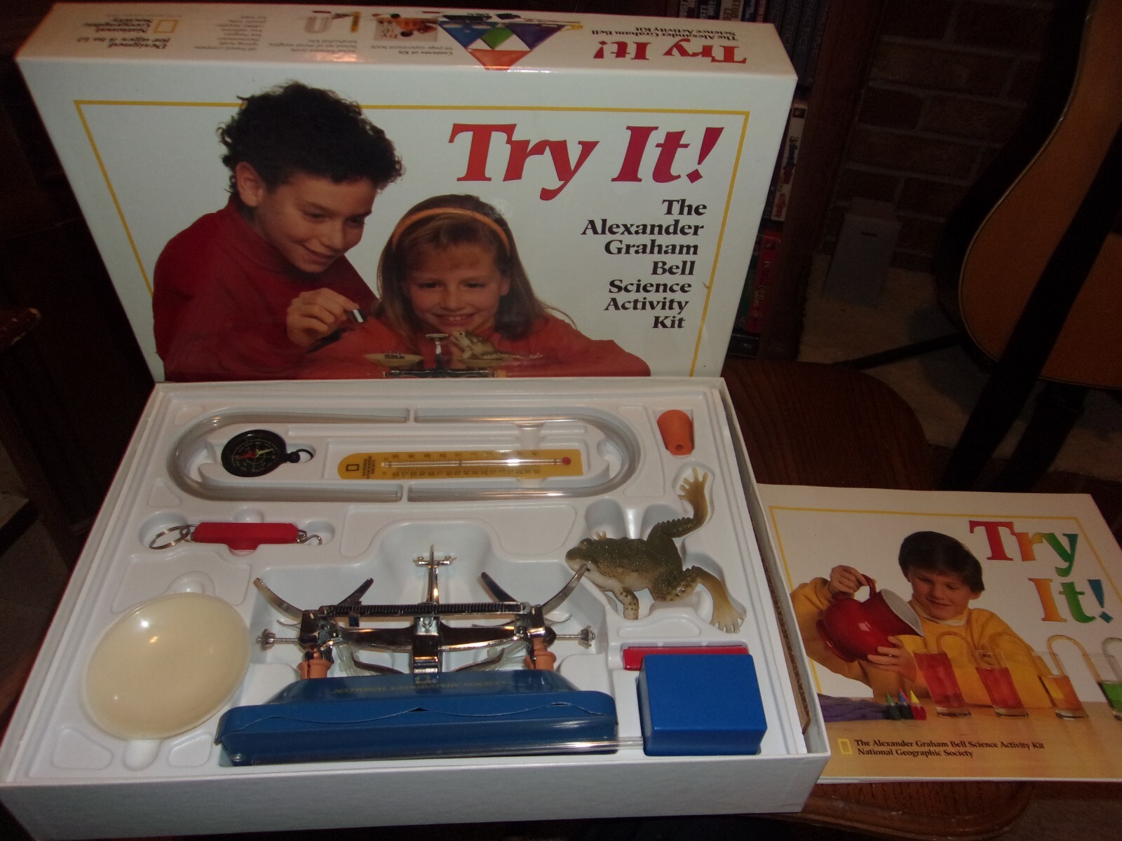TRY IT ! Alexander Graham Bell Science Activity Kit * National Geographic