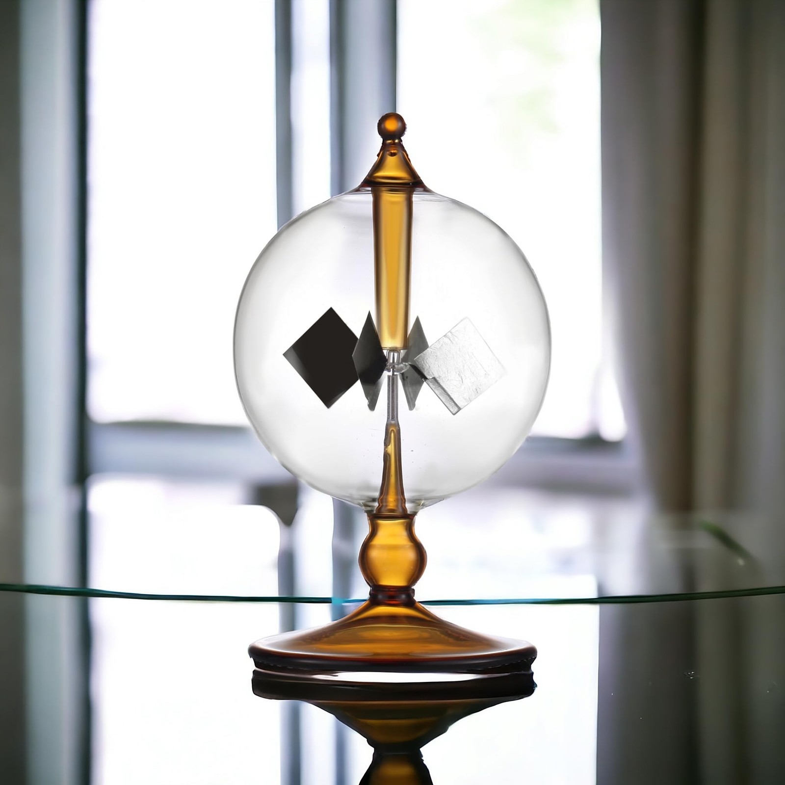 DORAMI Orange Solar Power Crookes Radiometer 10cm x x 16cm,