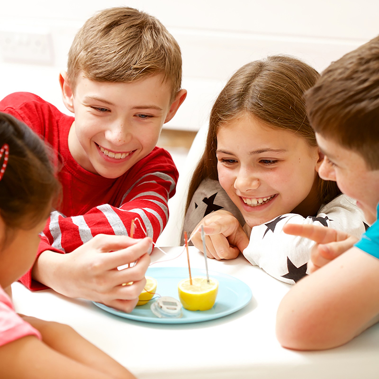 4M: STEAM Powered Kidz – Kitchen Science – DIY 30+ Exciting Home Experiments, 5+