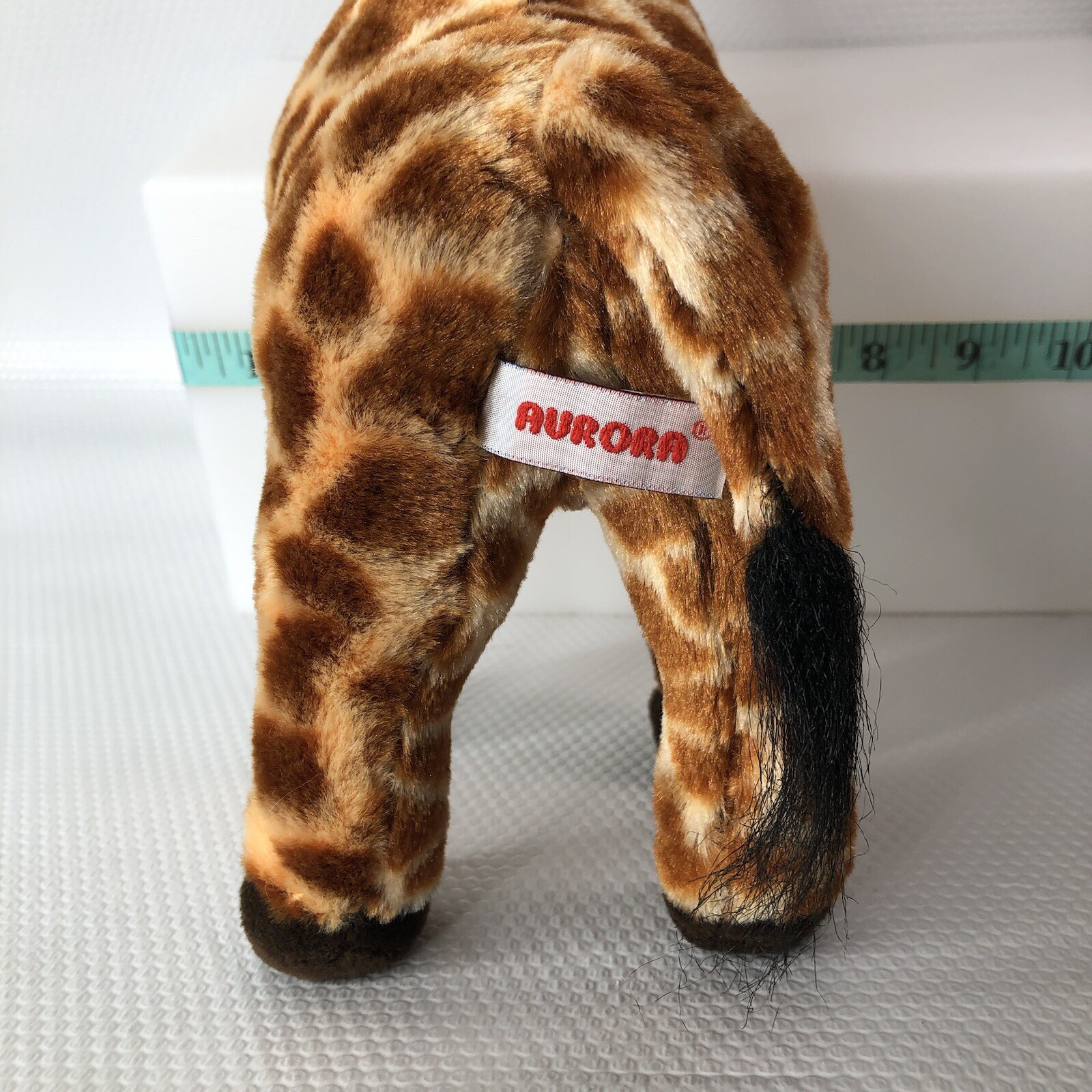 Aurora Giraffe 2009 Safari Wild Animals Toy Educational Kingdom Zoo