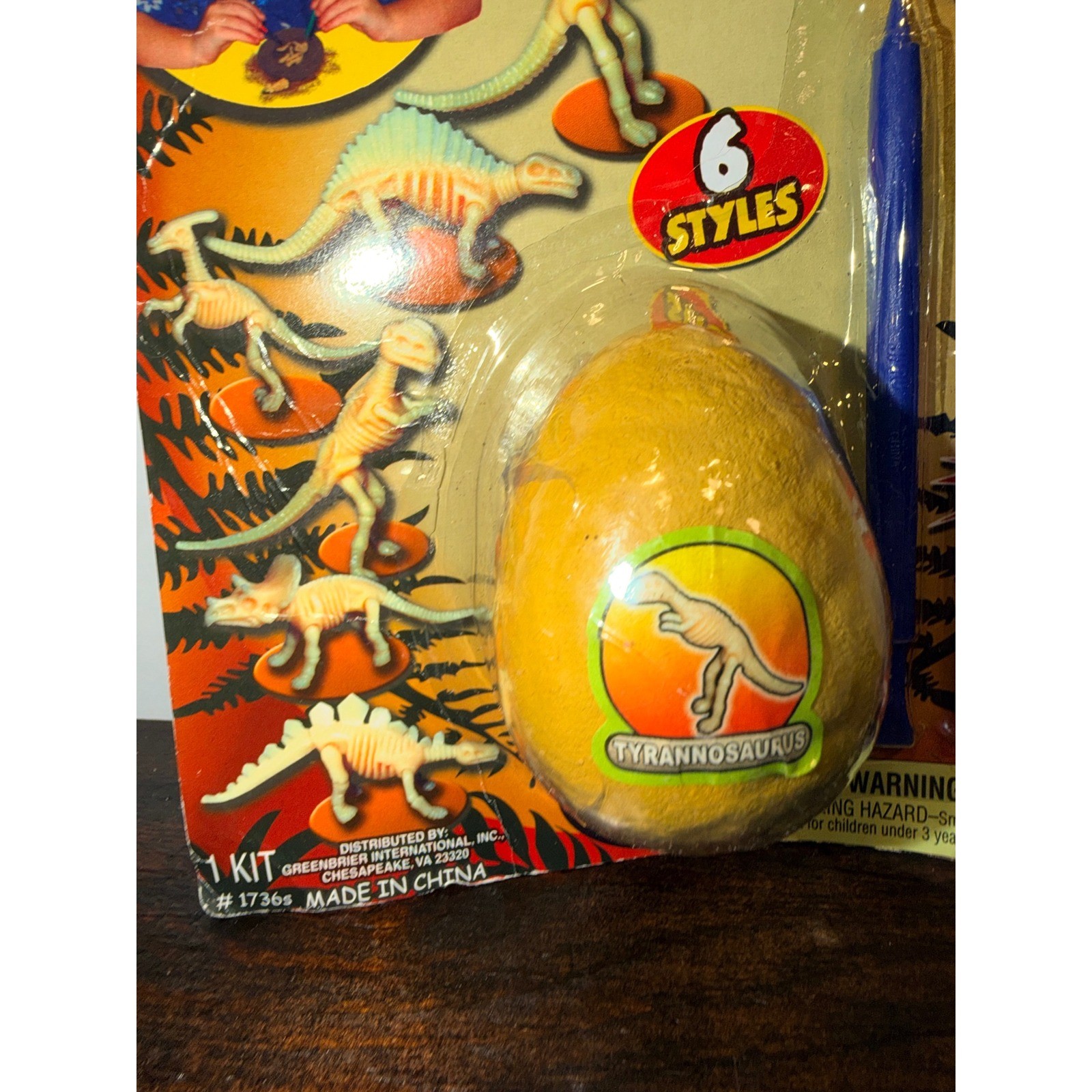 Greenbrier International Dinosaur Fossil Kit Tyrannosaurus Dig Egg Set 1736s NEW