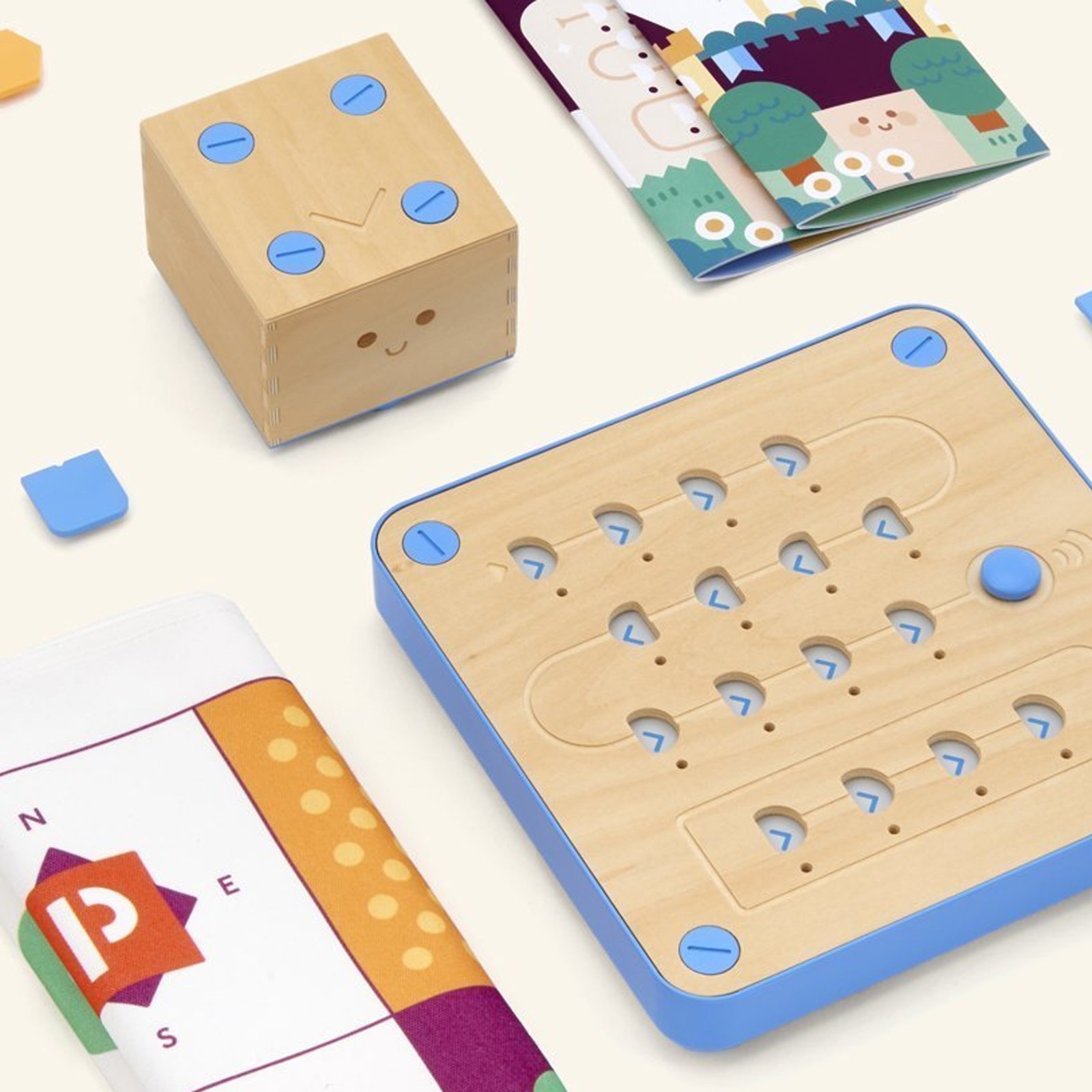 Primo Toys Cubetto+ Coding Robot STEM Kit Wooden Screen-Free Programming Toy