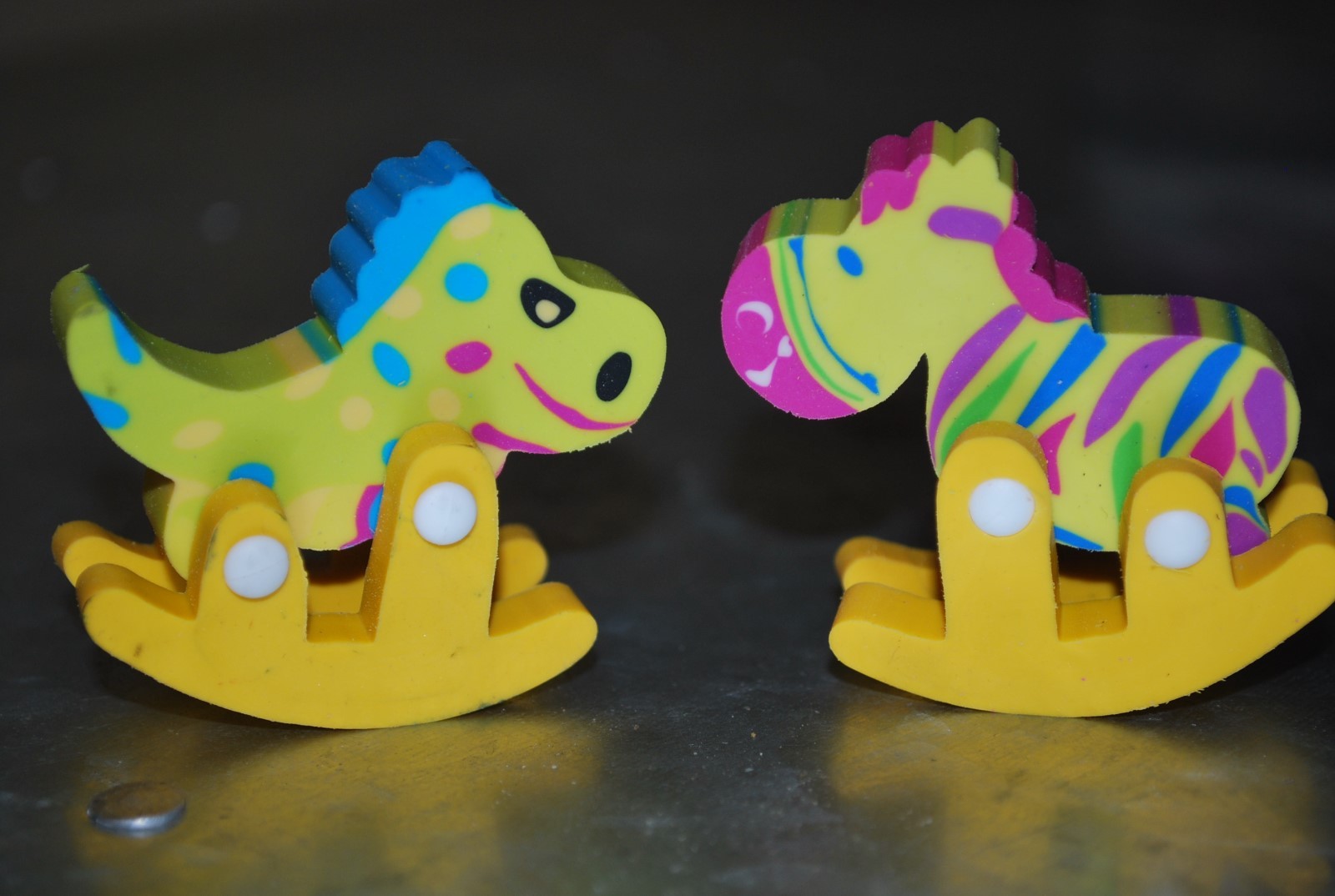 Kawaii. Rocking Dinosaur & Horse Puzzle Eraser