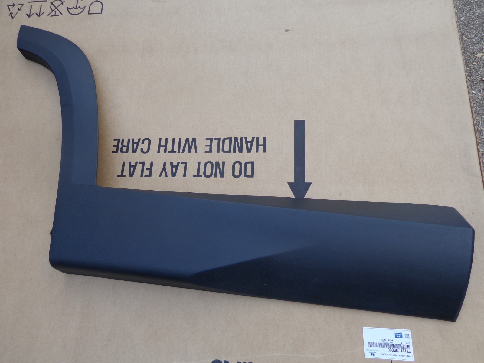 ORIGINAL RIGHT REAR Door Lower Moulding Trim for Hyundai Tucson 2022-2024
