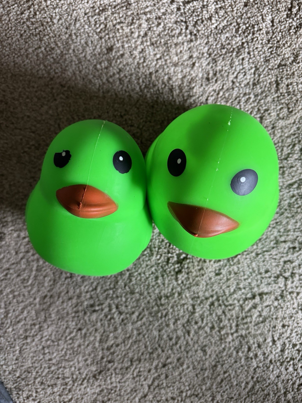 Sunny Days Jumbo Squeezy Duck – Green Squishy, Stress Relief Sensory Fun