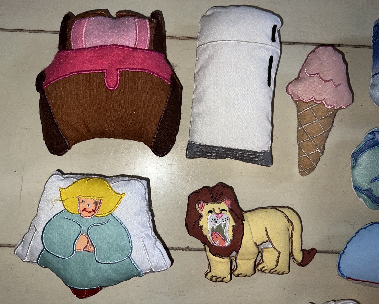 Lakeshore Learning Storytelling Story Felt Board Lot Plush Replacements Animals+